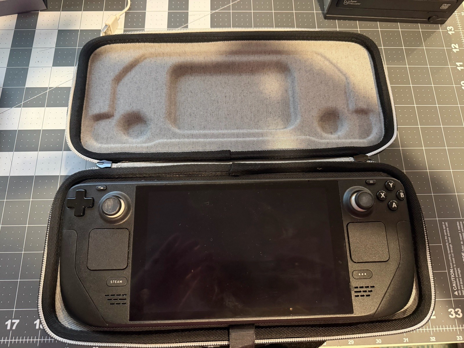 Valve Steam Deck 512GB Handheld Console comes with Case and Charger excellent