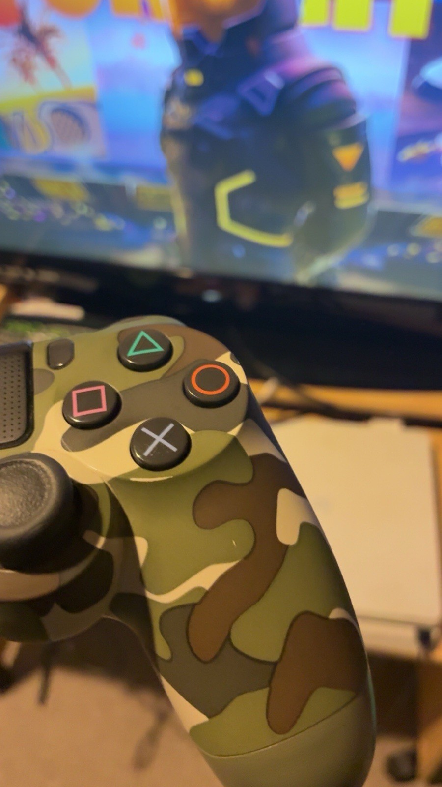 Sony PlayStation 4 Slim White Home Console HDMI w/ Green Camouflage Controller