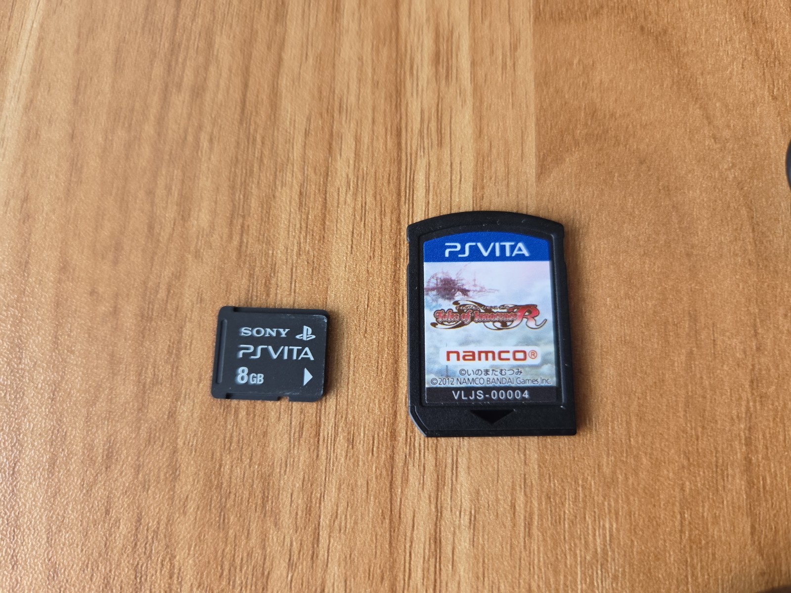 Sony Ps Vita PCH-1100 Crystal Black Model Console And Charger TESTED