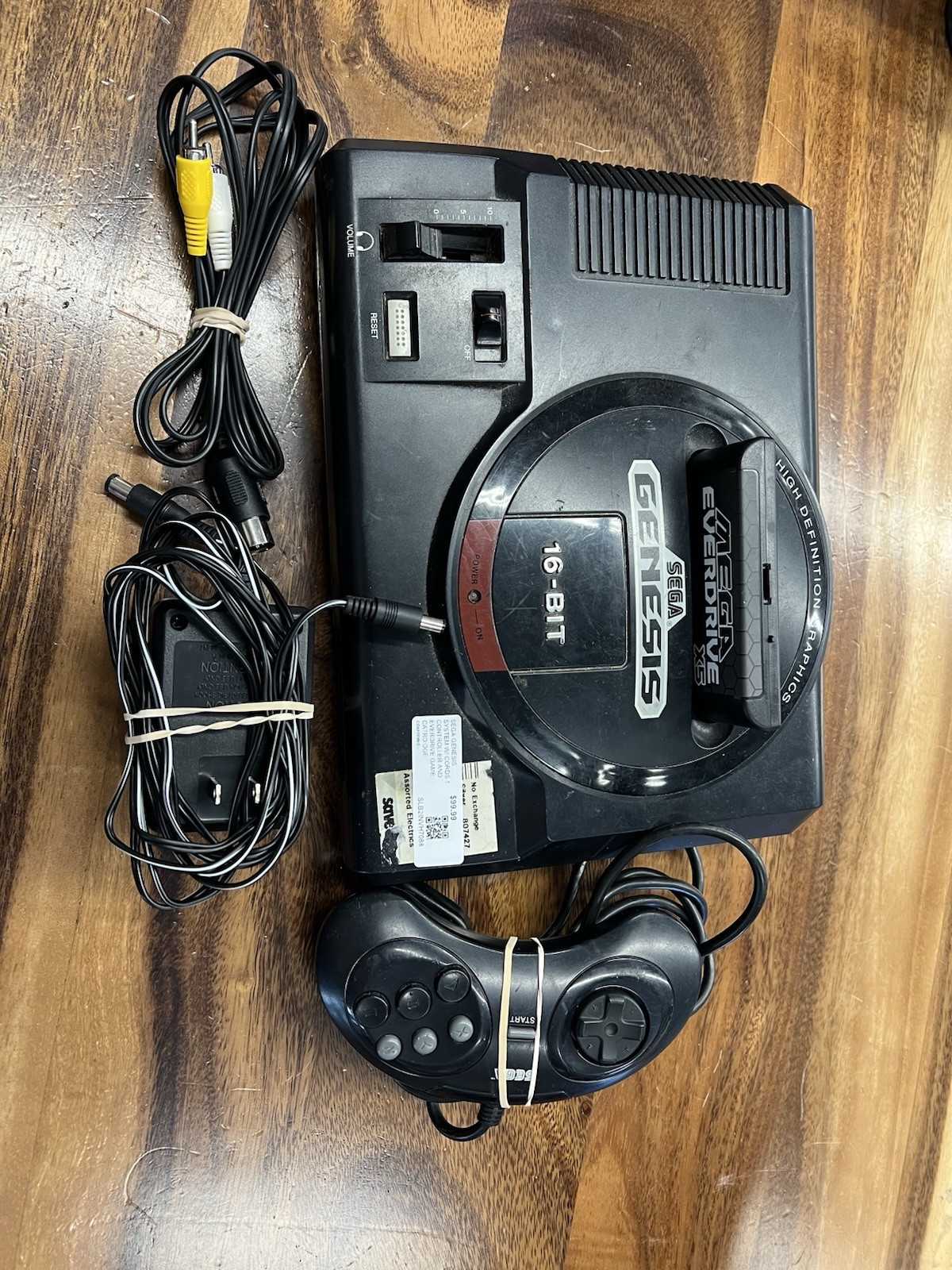Sega Genesis 1 Console System – Black With Cords 1 Controller And Everdrive Game