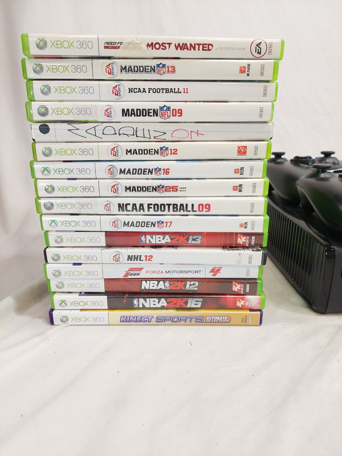 XBOX 360 SLIM Console 250gb | 3 Controllers + 16 FREE GAMES! + Kinect