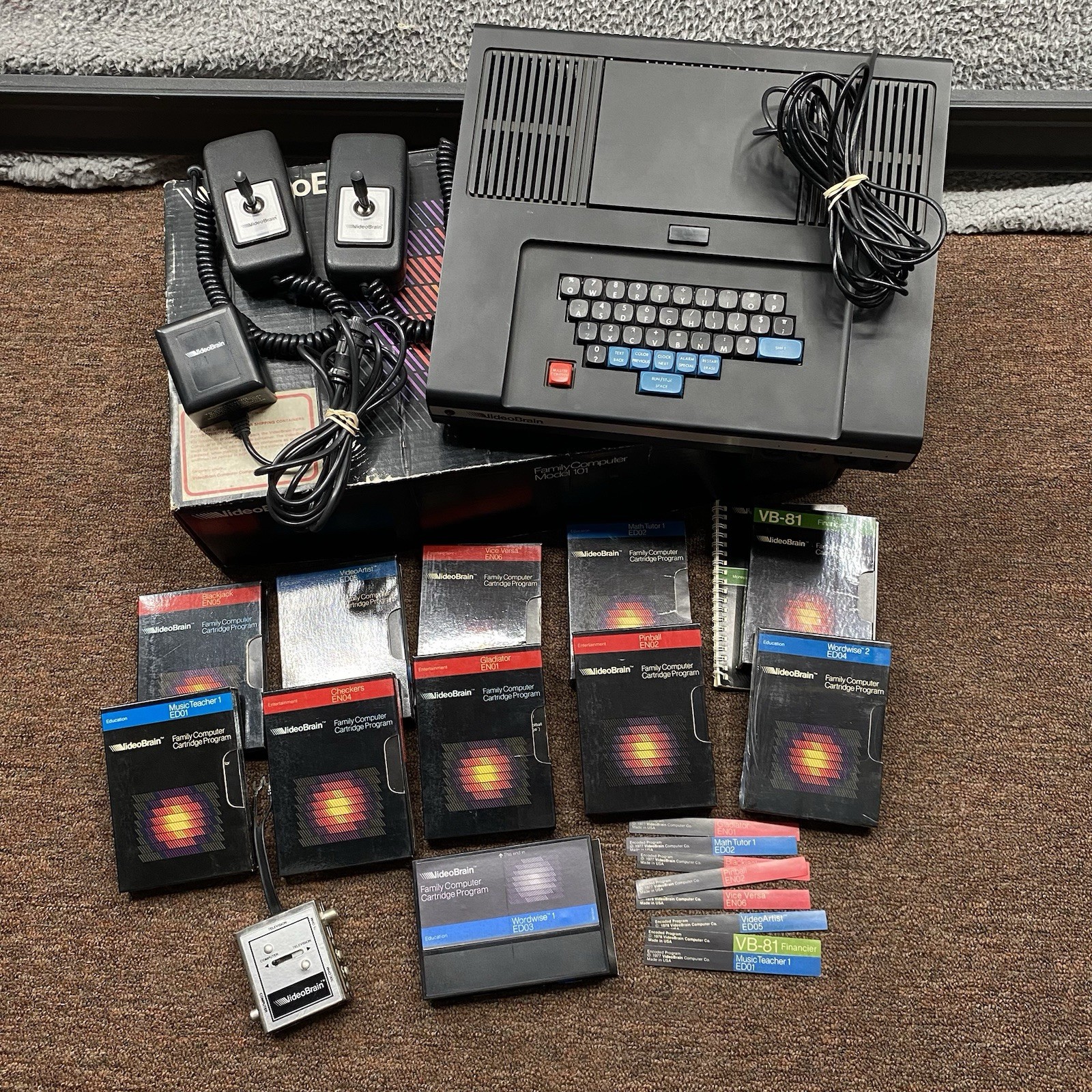 Video Brain Family Computer 101 Console 1977 Umtech 2 Controllers – 11 Games