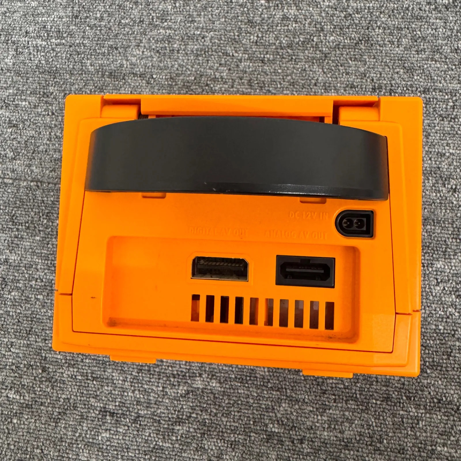 Nintendo GameCube Spice Orange Console 2 Controllers Biohazard 0 5.9×5.9×4.3in