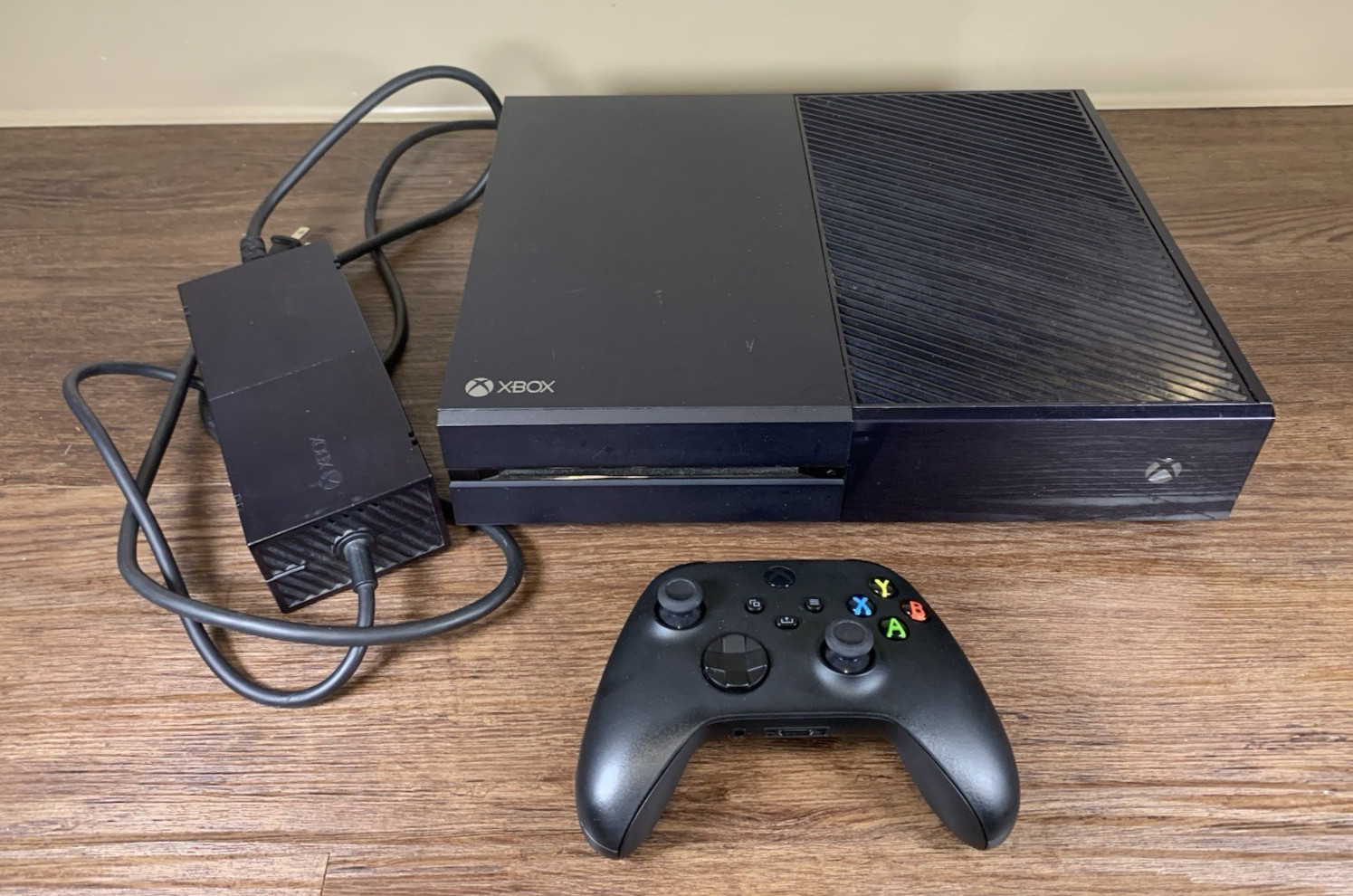 Microsoft Xbox One Console Model 1540 w/ Wireless Controller Tested Works