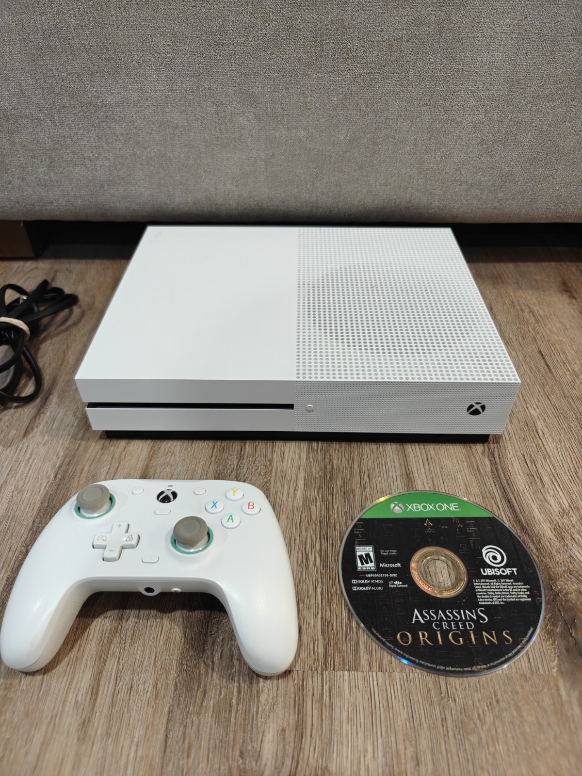 MICROSOFT XBOX ONE CONSOLE – 1TB – 1681 Controller