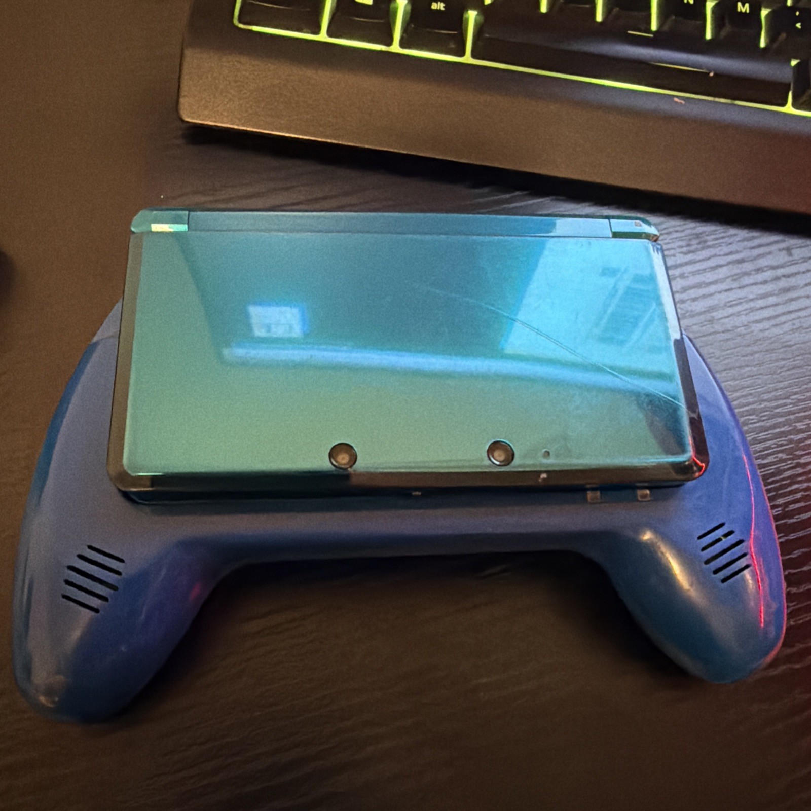Nintendo 3DS CTR-001 (USA) Console Aqua Blue Stylus Charger SD Card