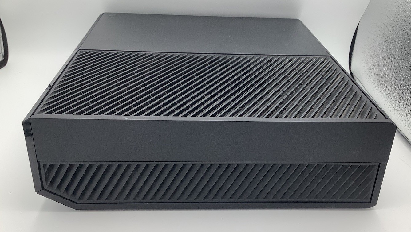 Microsoft Xbox One Console 500GB 1540 with Power Adapter – Tested Working