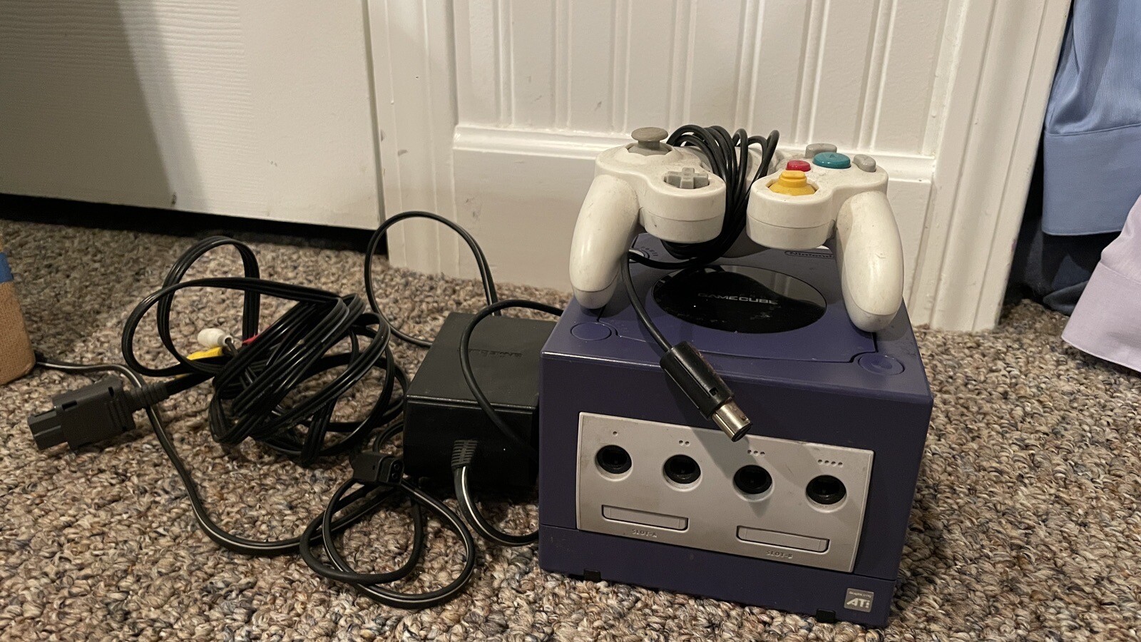 Nintendo GameCube Console DOL-001 Indigo Purple With Controller & Cords / Works