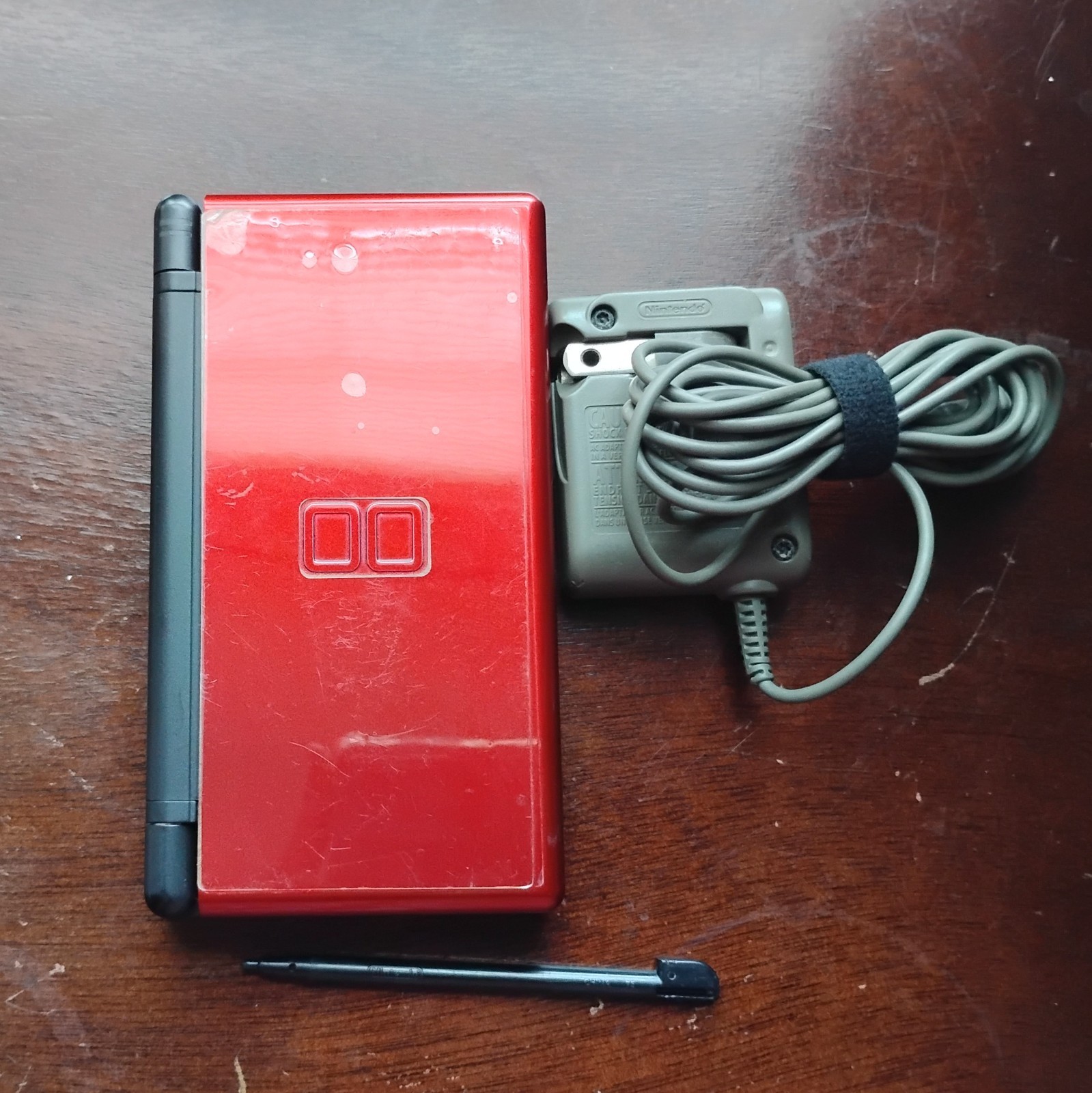Nintendo DS Lite Handheld System – Red/Black