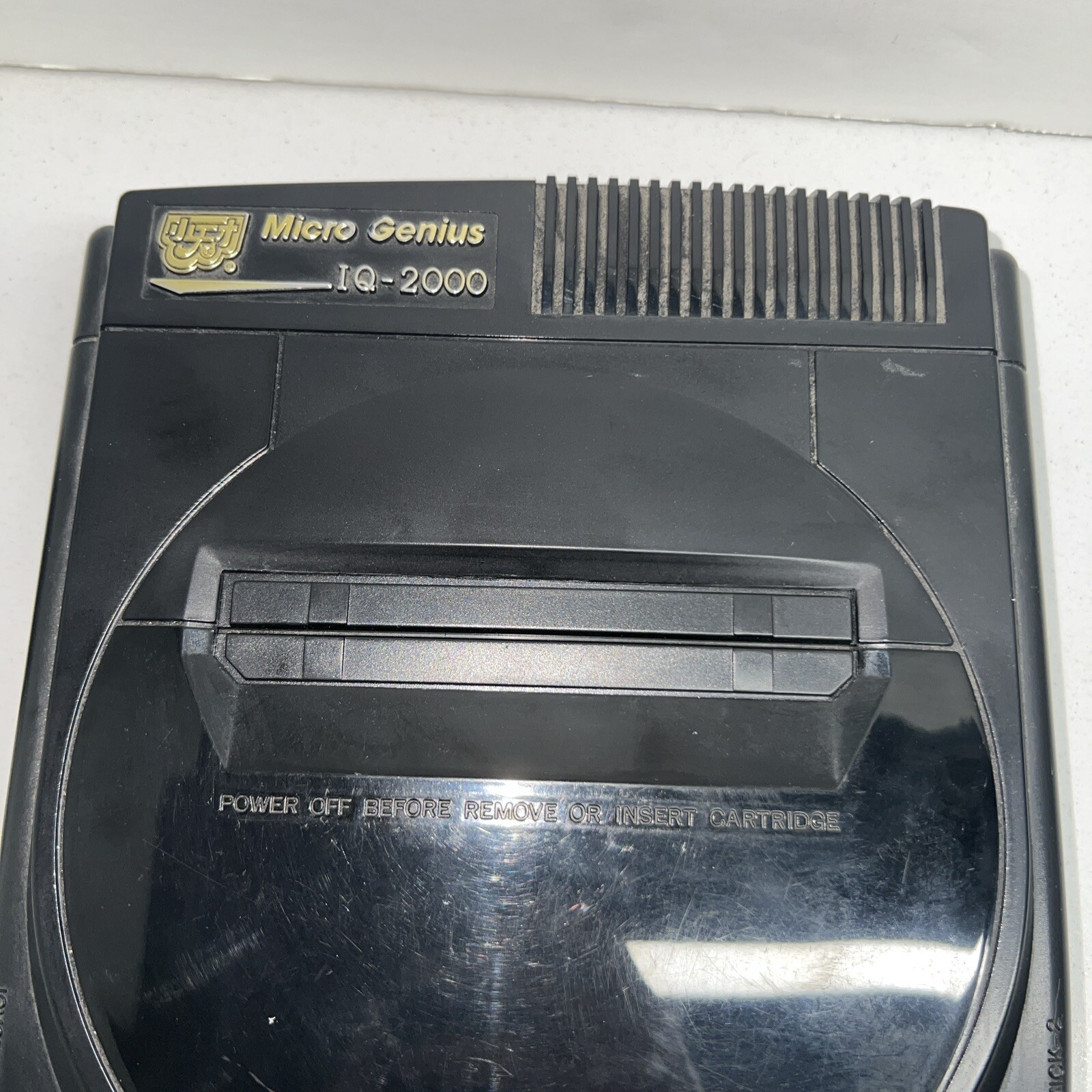 Micro Genius IQ-2000 W/ Controllers Game & Cord / Missing Av Cable Untested