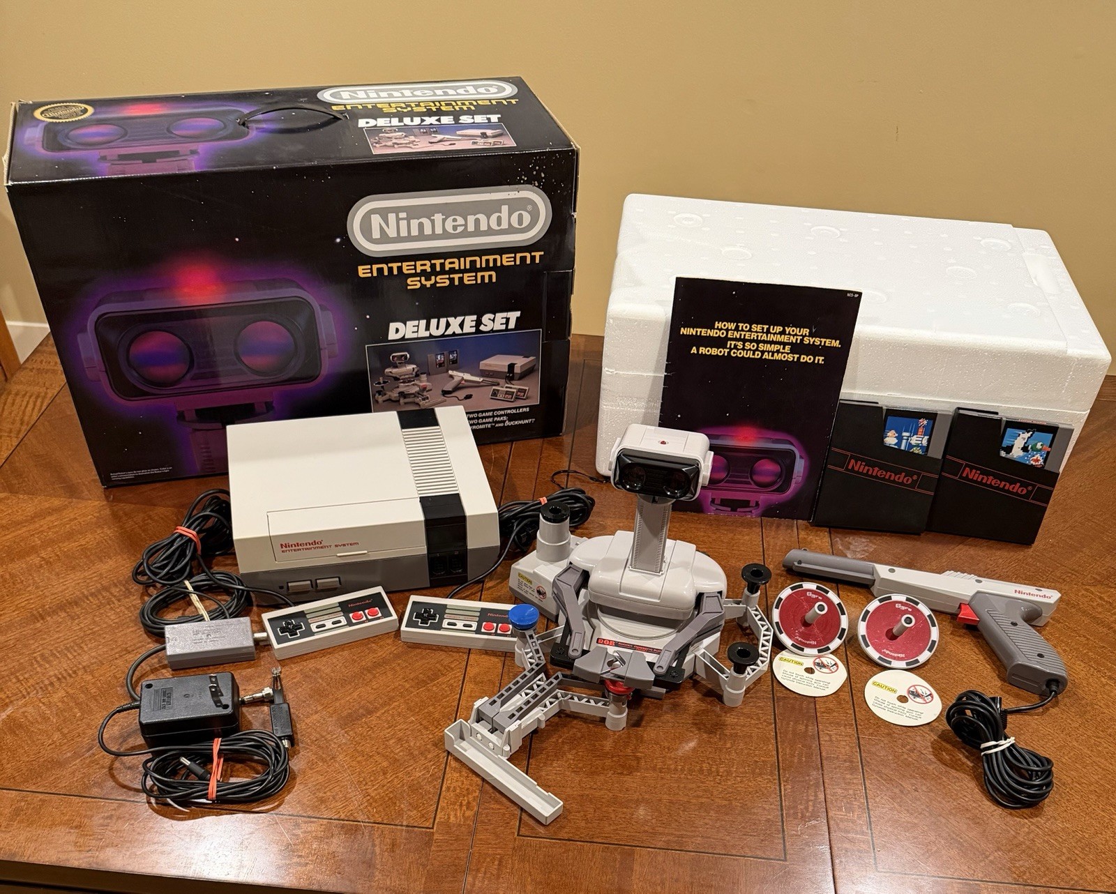 Nintendo NES Deluxe Set w/ ROB – Early Smooth Top Console – Boxed – Tested