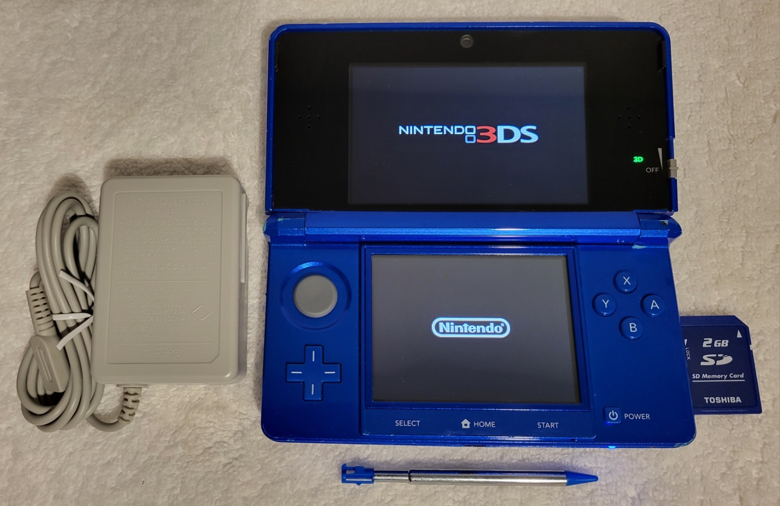 Nintendo 3DS Luigi’s Mansion: Dark Moon Cobalt Blue System w/Charger Tested