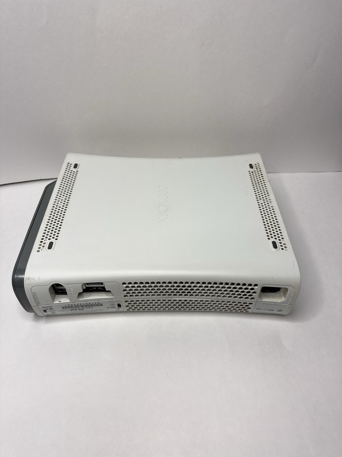 Microsoft Xbox 360 White Console w/ Controller Power Supply and Av Cables