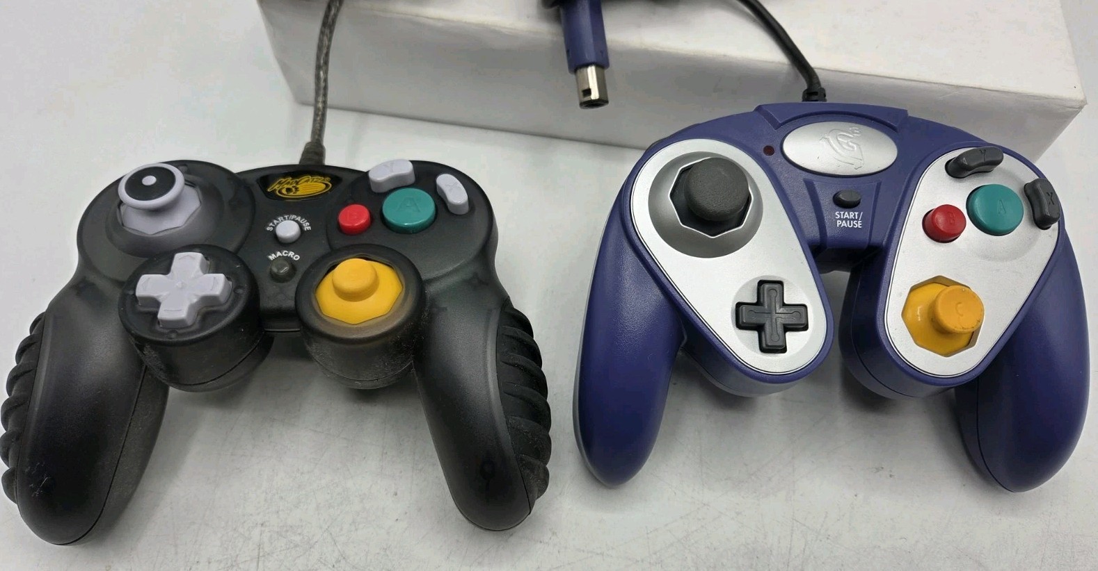 Nintendo GameCube DOL-001 Black System Console w/ 2 Controllers & Cords Tested