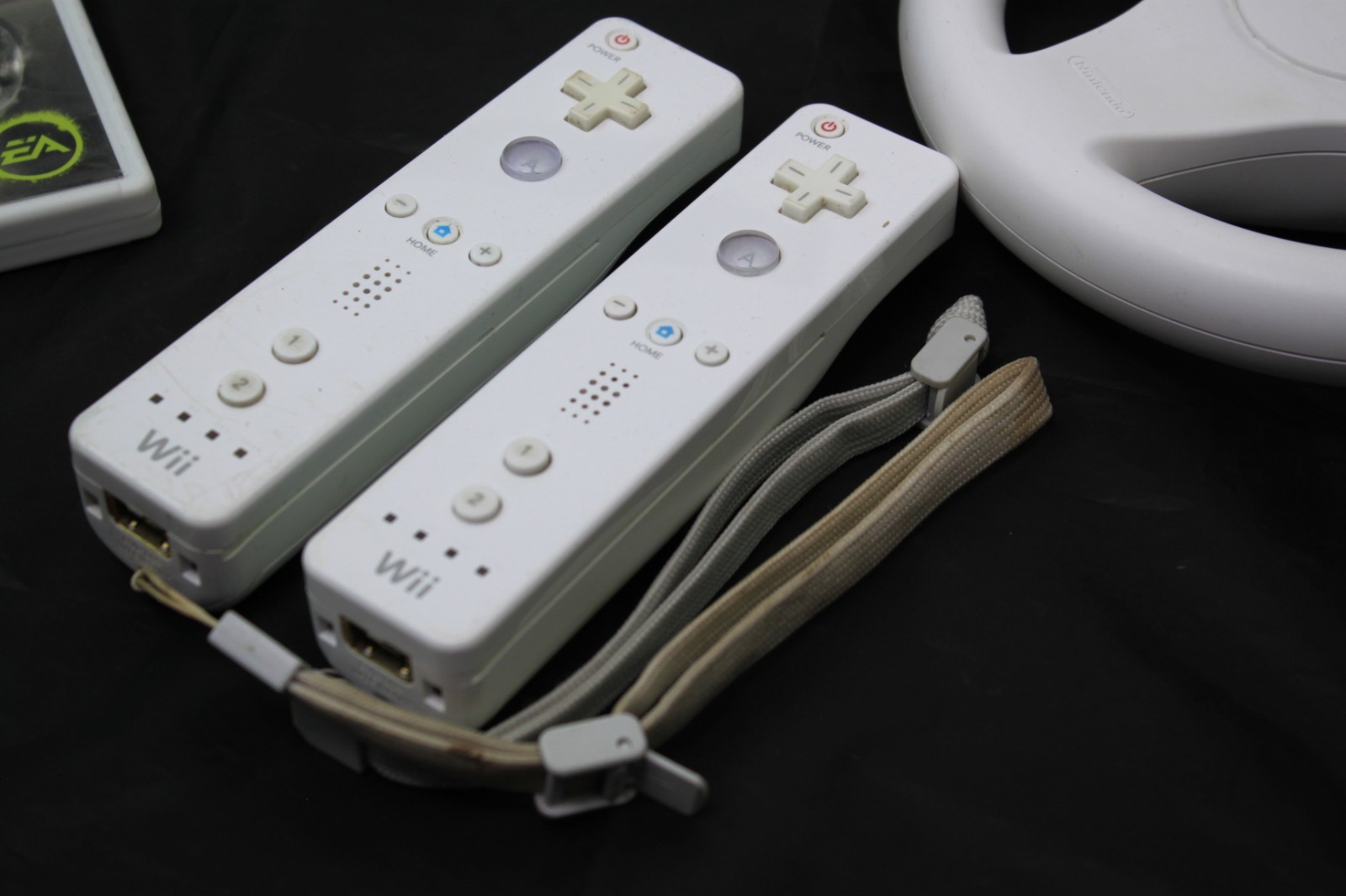 White Nintendo Wii Console System Bundle w/ 2 Controllers – 2 Car Games & Wheels