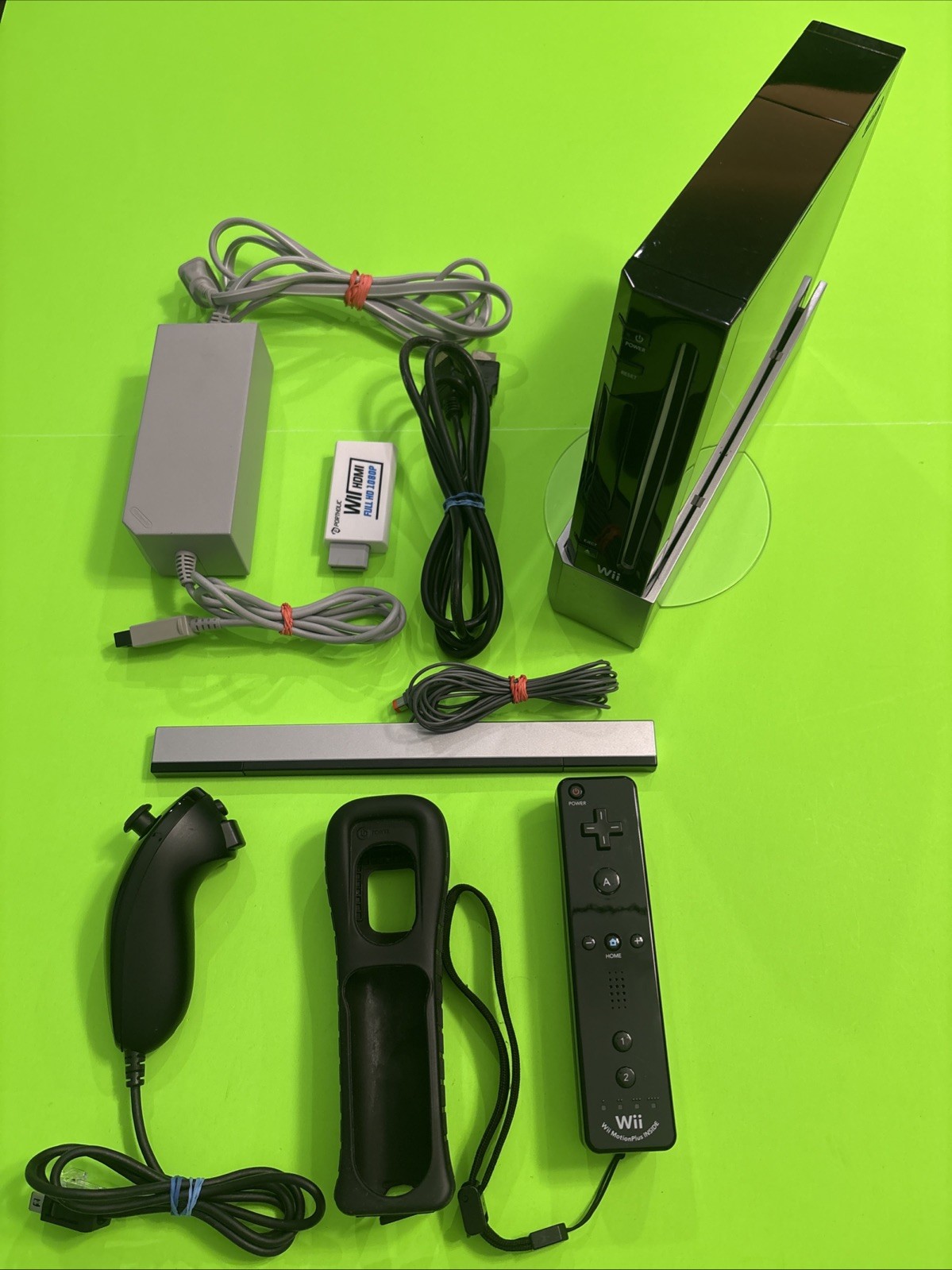 Nintendo Wii Video Game Console RVL-001 Black BUNDLE w/Cords and HDMI Converter