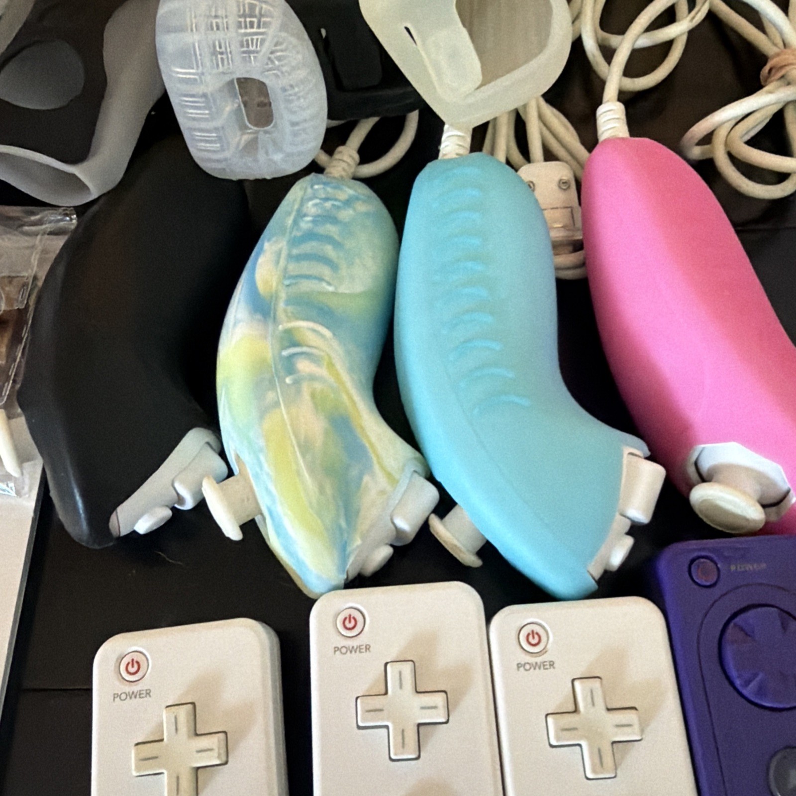 Nintendo Wii Console GameCube Compatible Bundle 4 Remotes Wii Sports Tested