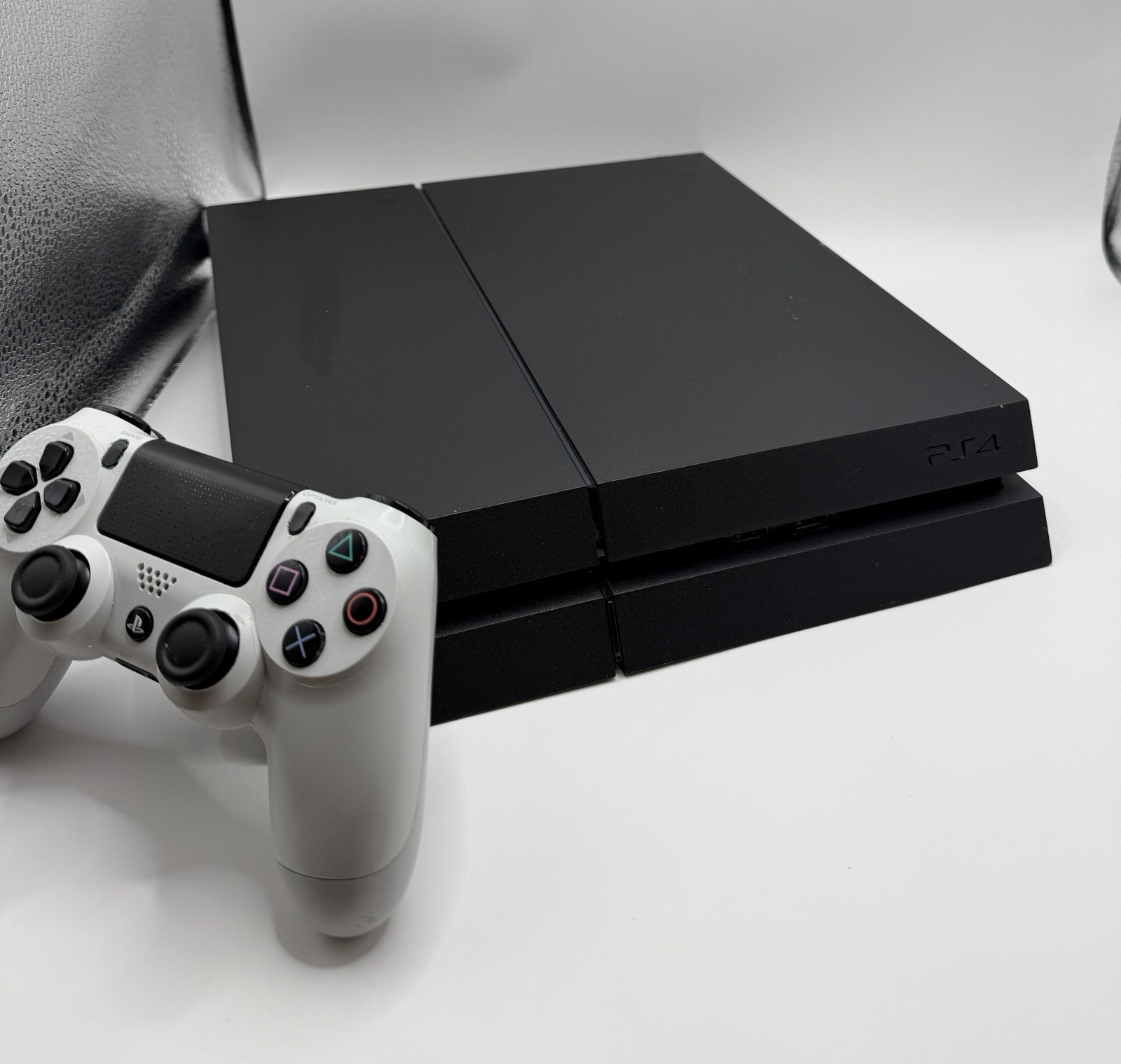 Sony PlayStation 4 PS4 500GB Black Console (CUH-1215A) 1 Controller & Wires READ