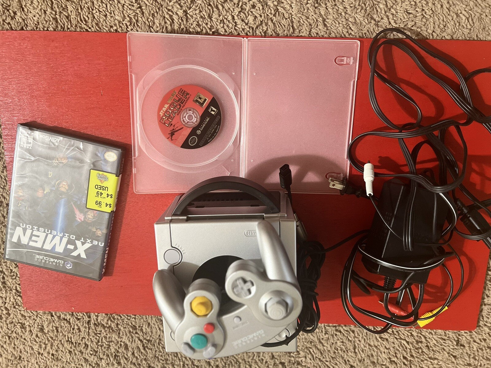 Nintendo GameCube Silver Console – +2 Games And 1 Controller