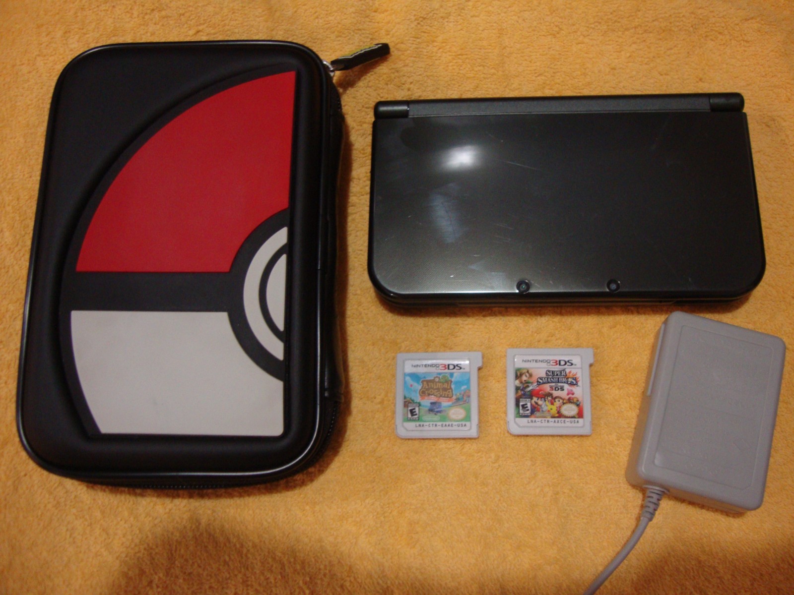 New Nintendo 3DS XL 4GB Black LOT