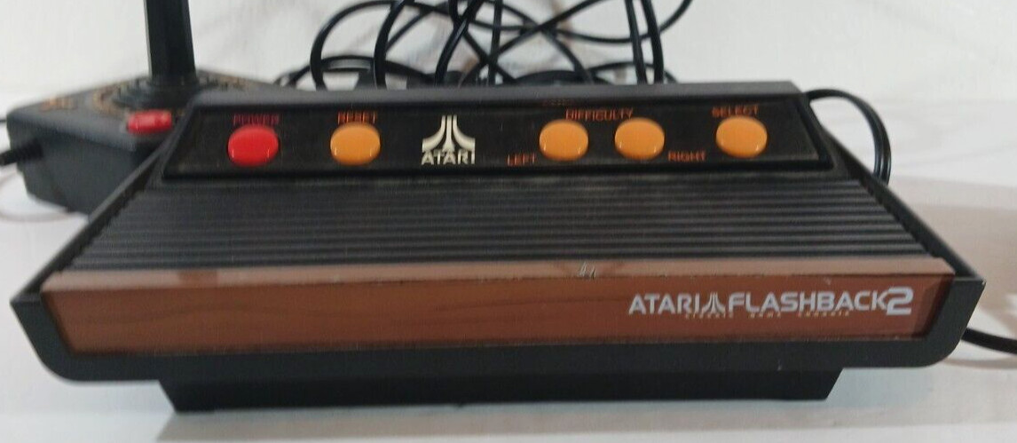 ATARI FLASHBACK 2 Classic Game CONSOLE TV Plug In 40 Built In Games +CONTROLLERS