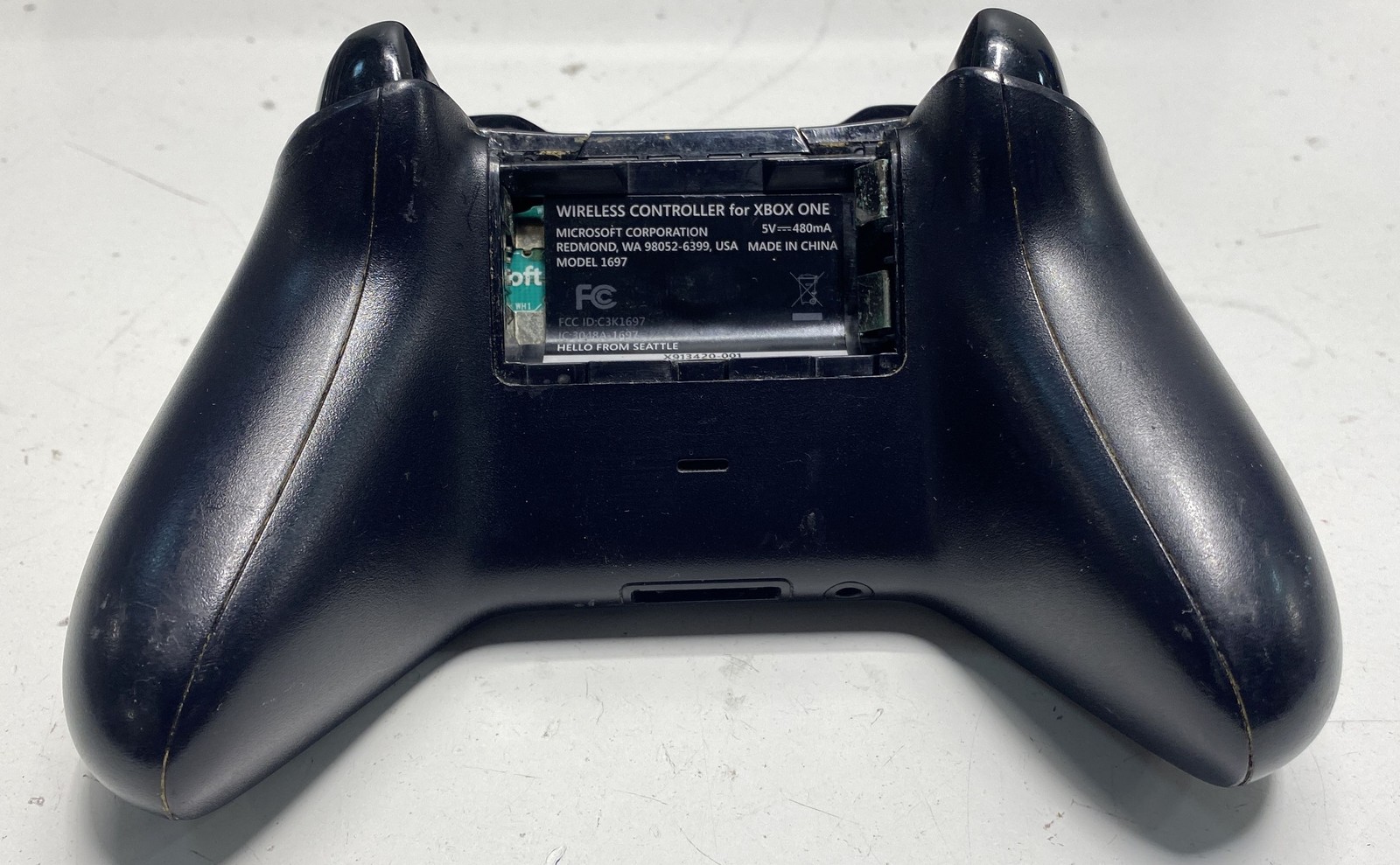 Microsoft Xbox One Console Model 1540 Kinect Controller For Parts or Repair