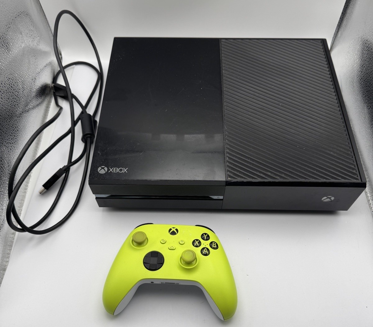 Microsoft Xbox One 1540 Console Tested W/ $30 Controller- Missing Power Chord