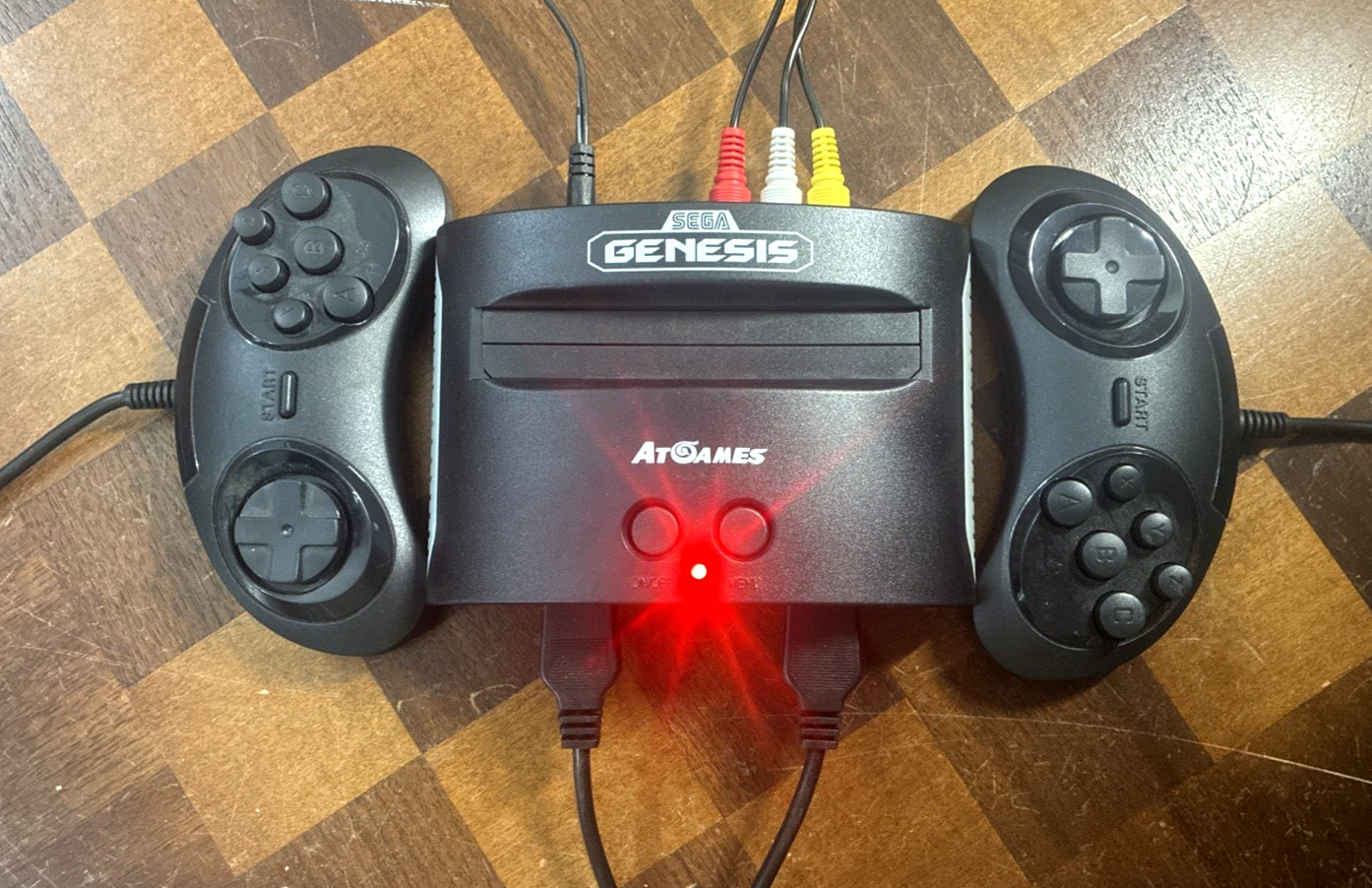 SEGA GENESIS Classic Mini Game Console w/81 Built-In Games 2 Controllers tested