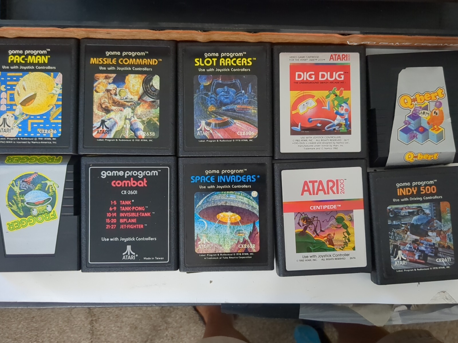 Vintage Atari 2600 Video Computer System Console Game Center lot in Cabinet Case