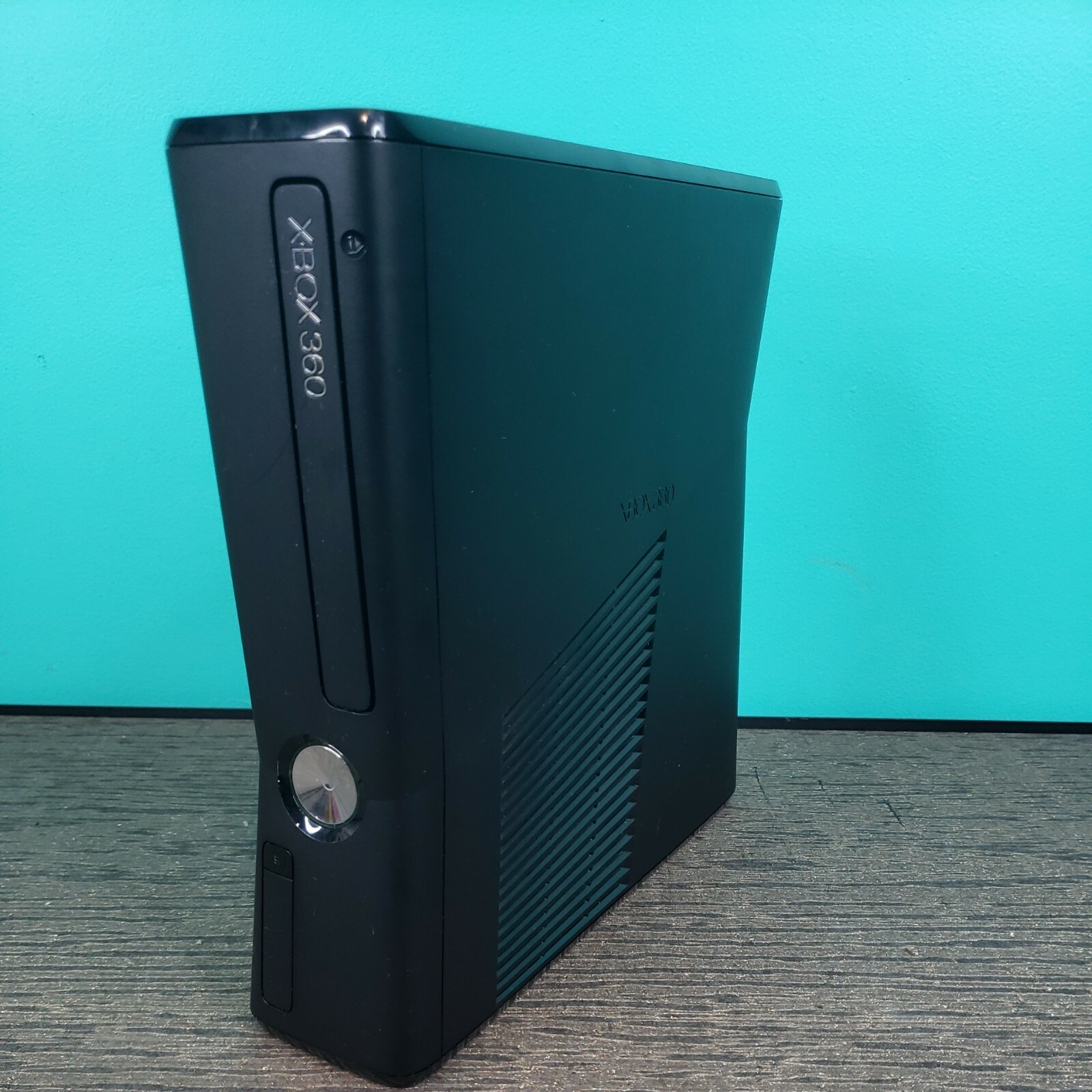 Microsoft XBOX 360 S 4GB System Console w/ Controller, Kinect + 3 Games