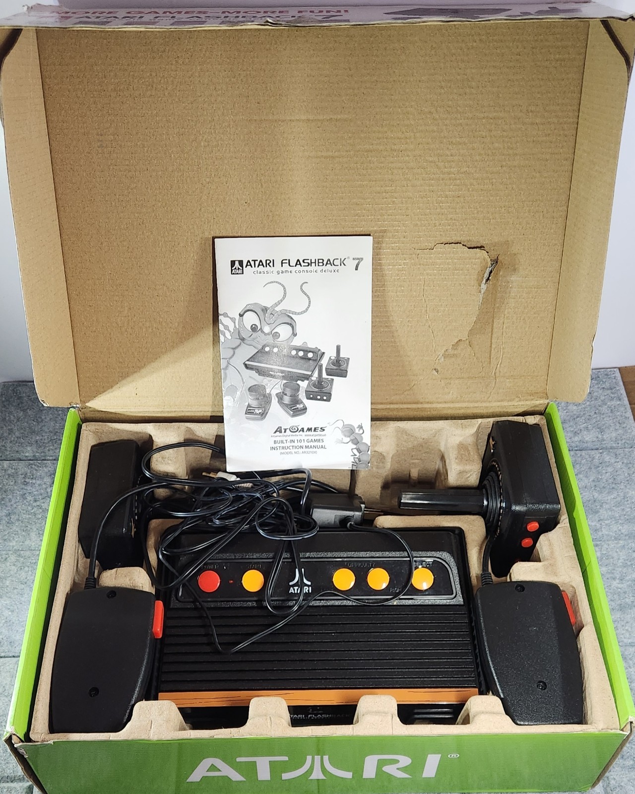 Atari Flashback 7 Classic Video Game Console Deluxe 101 Built In Games