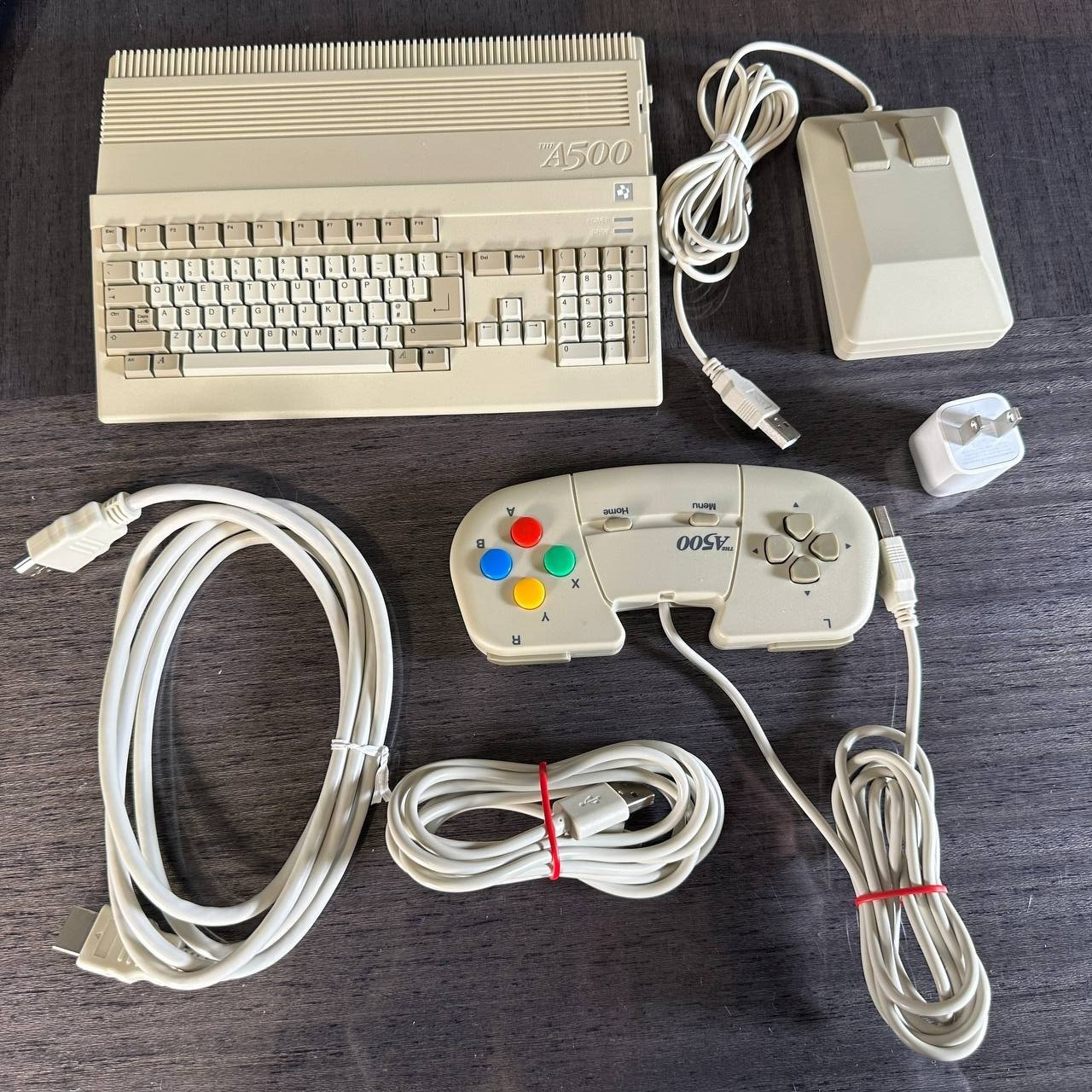 EU Amiga 500 The A500 Mini 25 Retro Games HDMI Console Edition 2022 Collectible