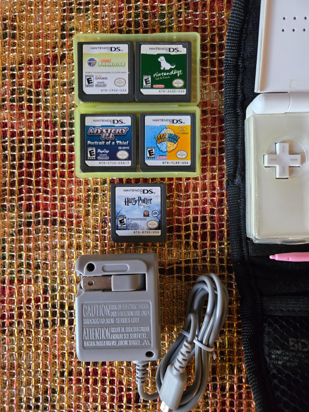 Nintendo DS Lite Console White With Charger, Stylus, Case + 5 Games