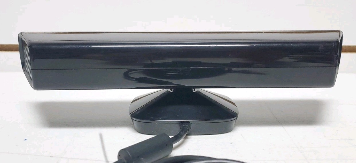 Xbox 360 Kinect Sensor Bar Bundle w/Games – Tested & Works – Lot #9 *READ*
