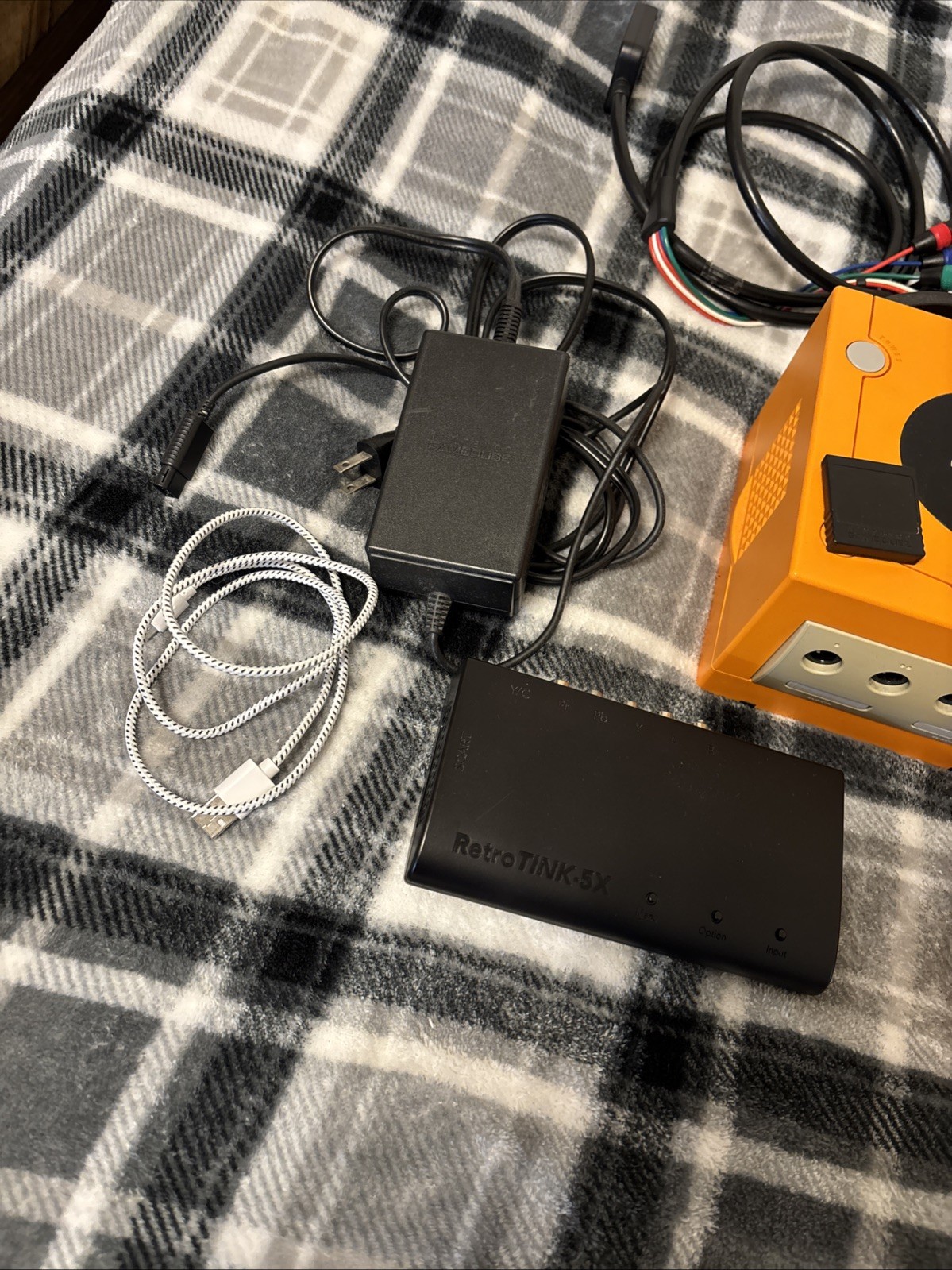 Nintendo GameCube Spice Orange Console Bundle US Region DOL-101