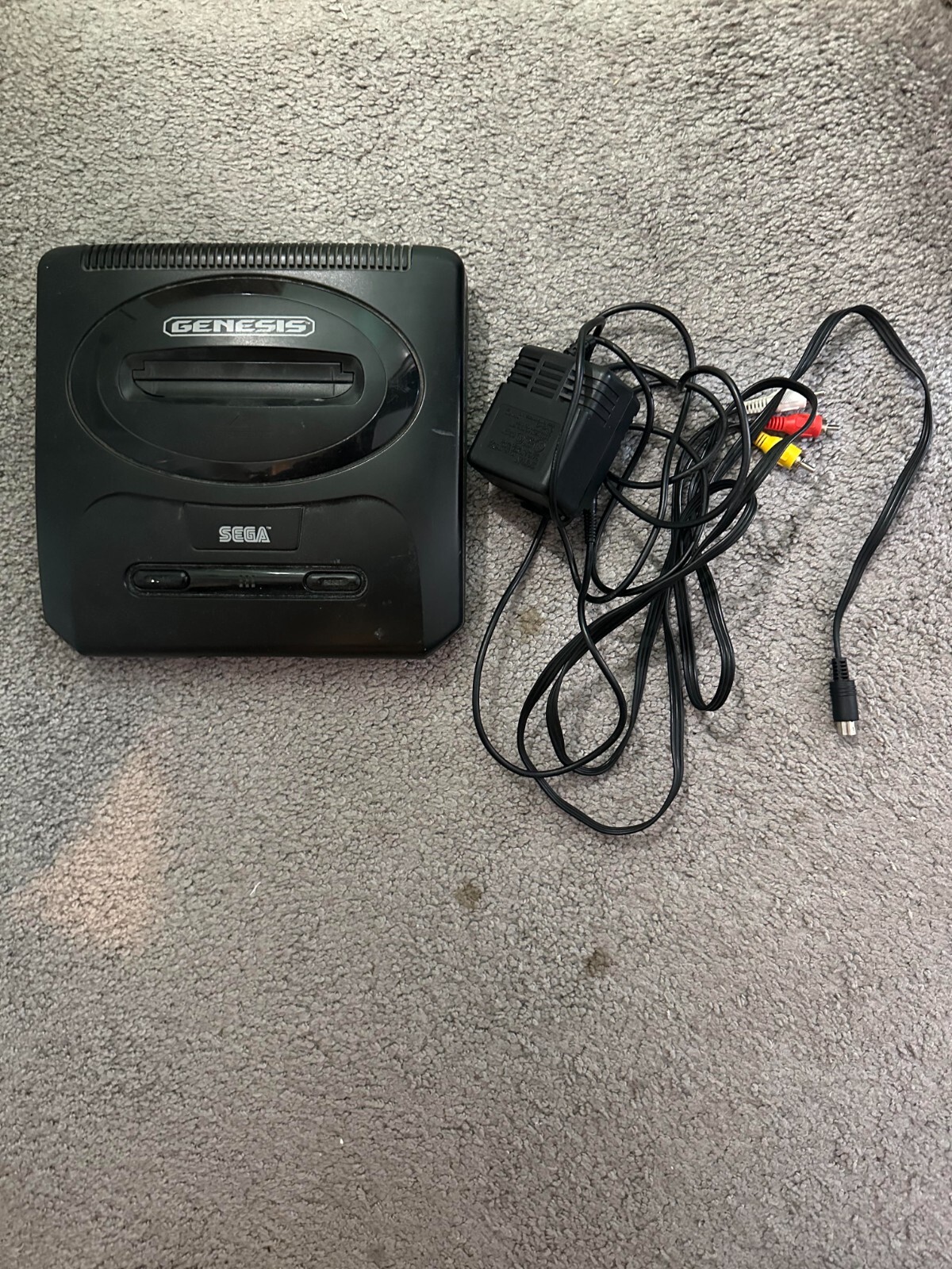 Sega MK-1631 Genesis 1 Console System with one controller and all wires