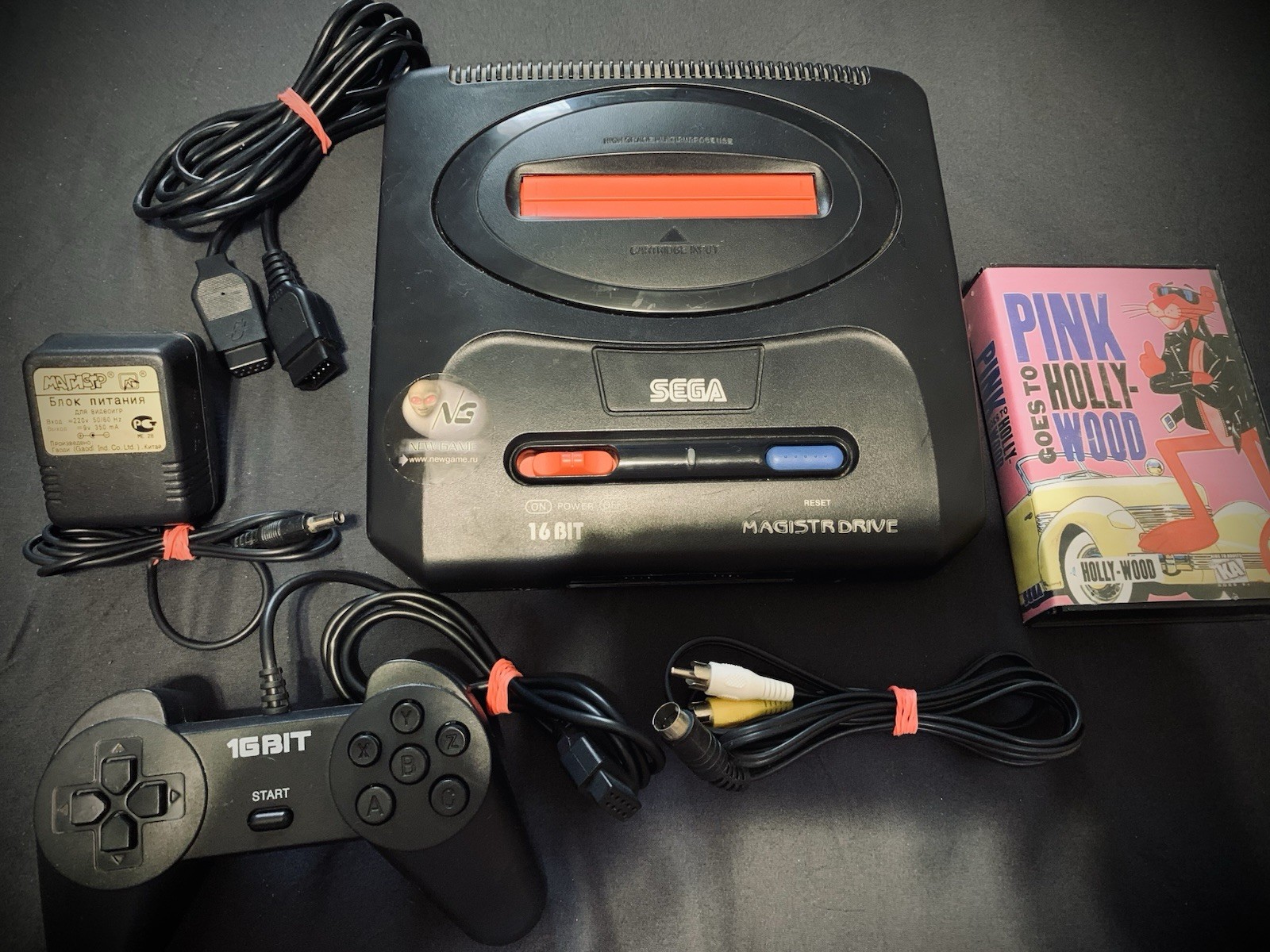 Sega Magistr Drive/Genesis (Сега) 16-bit Clone (MD) Collectible Game Console.Neo