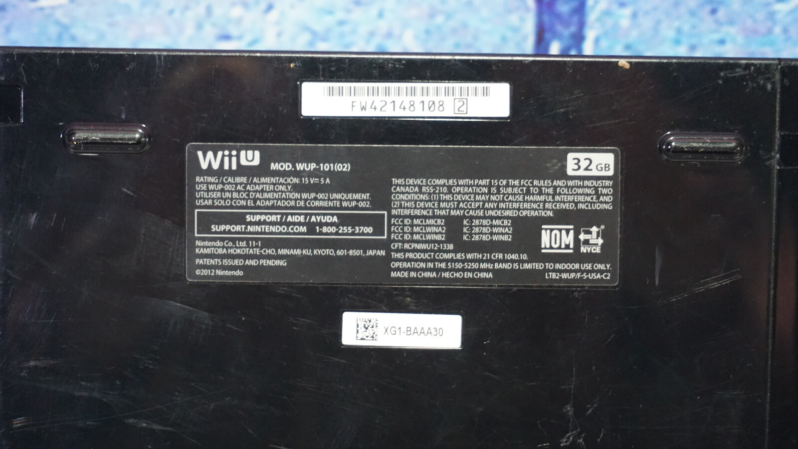 Nintendo Wii U Black Deluxe Console WUP-101(02) with Gamepad & Mario 3D World