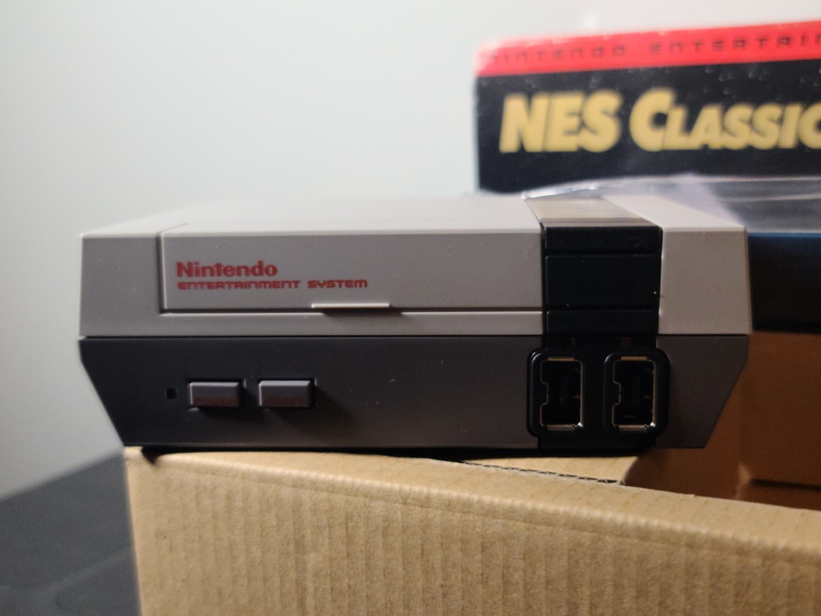 Authentic Nintendo Entertainment System NES Mini Classic Edition NEW
