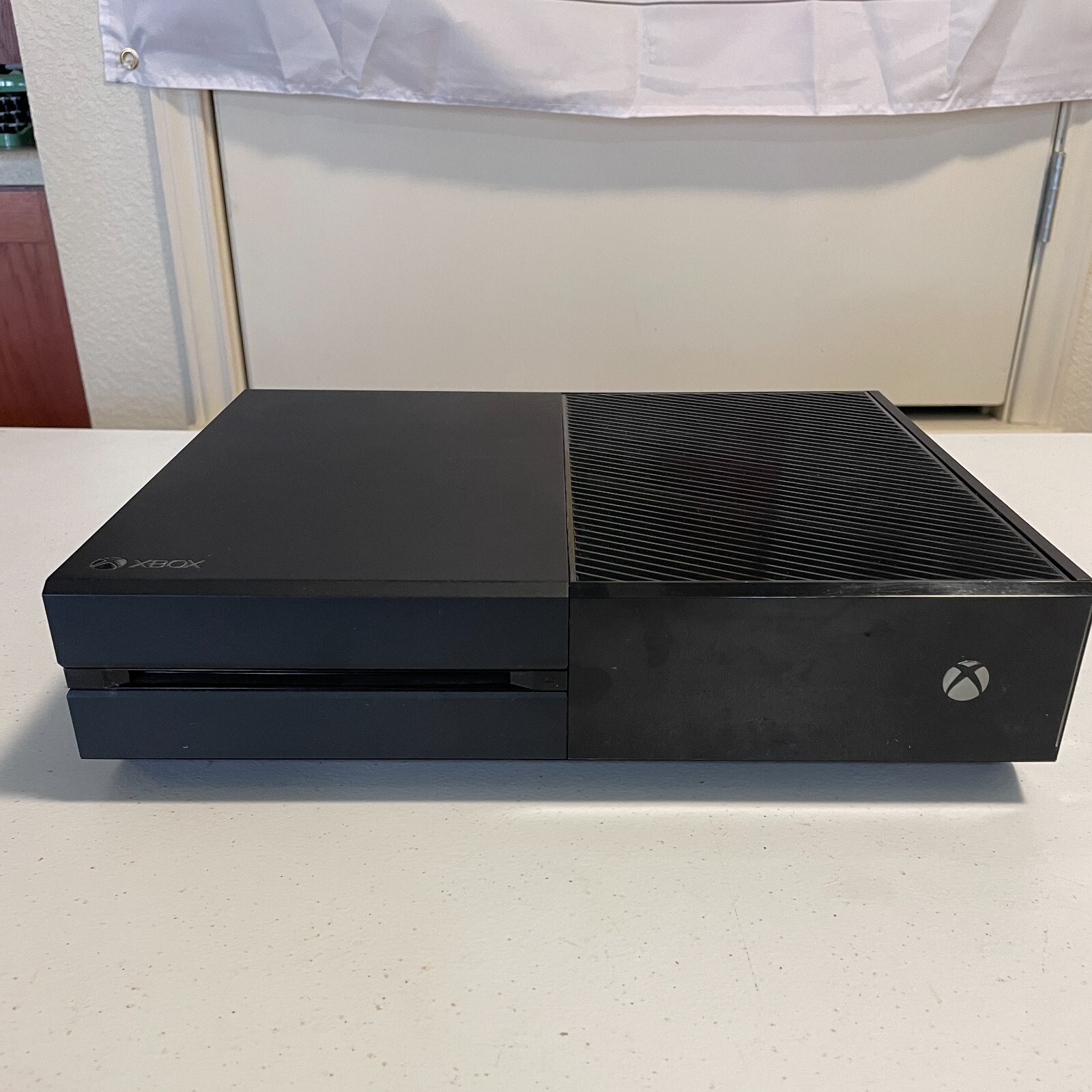 Microsoft Xbox One 500GB Console + Elite Series 1 Controller + Headset BUNDLE