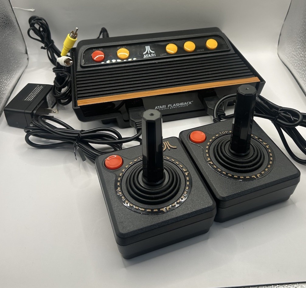 Atari Flashback Classic Game Console with Two Controller and Power Cord