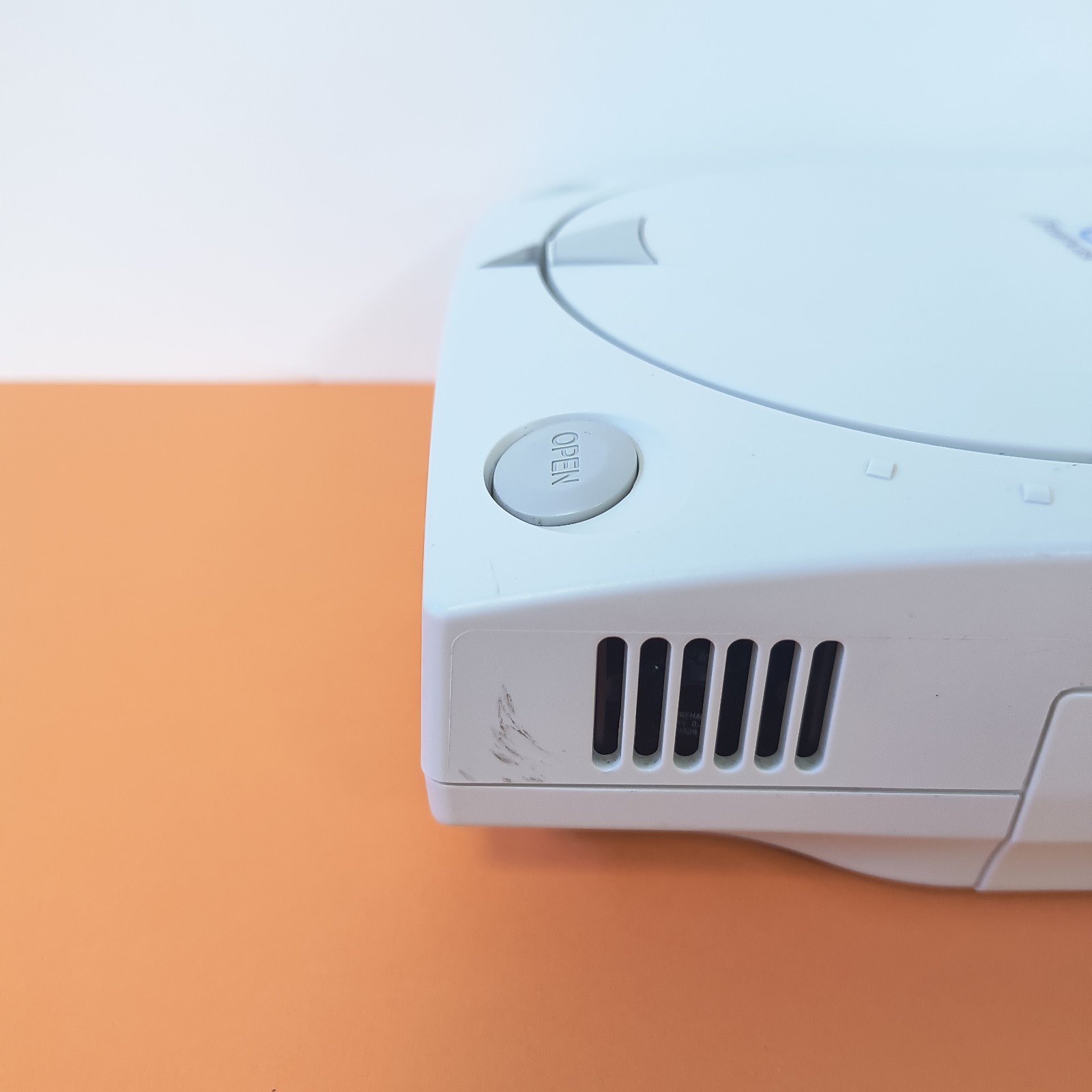 SEGA DREAMCAST CONSOLE JAP VERSION NO REGION LOCK WITH EUROPEAN POWER SUPPLY