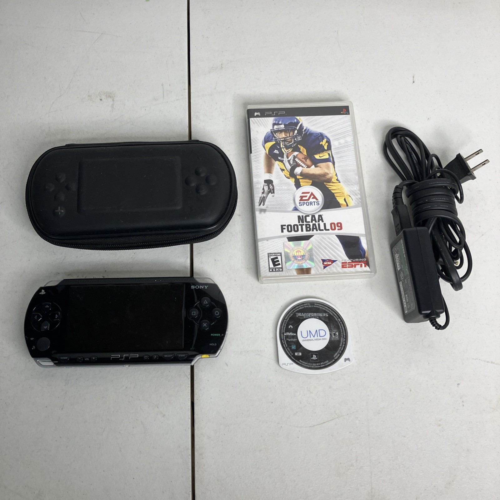 Sony PSP-1001 Black Handheld Console Bundle 2 Games & Charger PSP-100