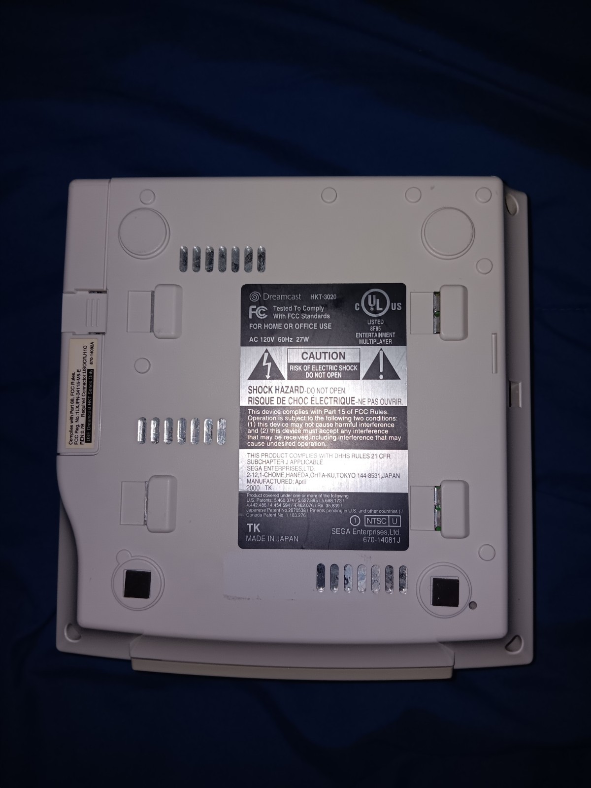 Sega Dreamcast Console Controller Memory Card AC Adapter A/V cables
