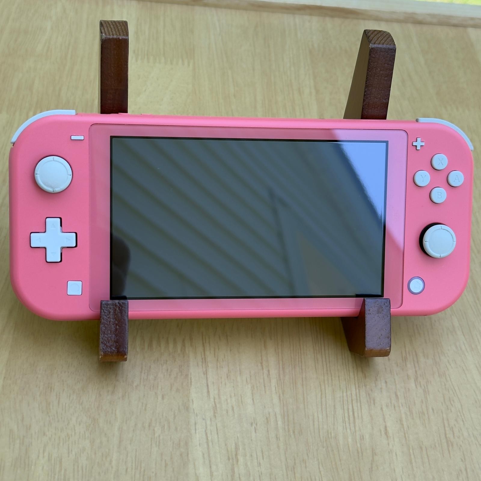 Nintendo – Switch Lite Portable Console + 4 Games + Case – 32GB – Coral Pink