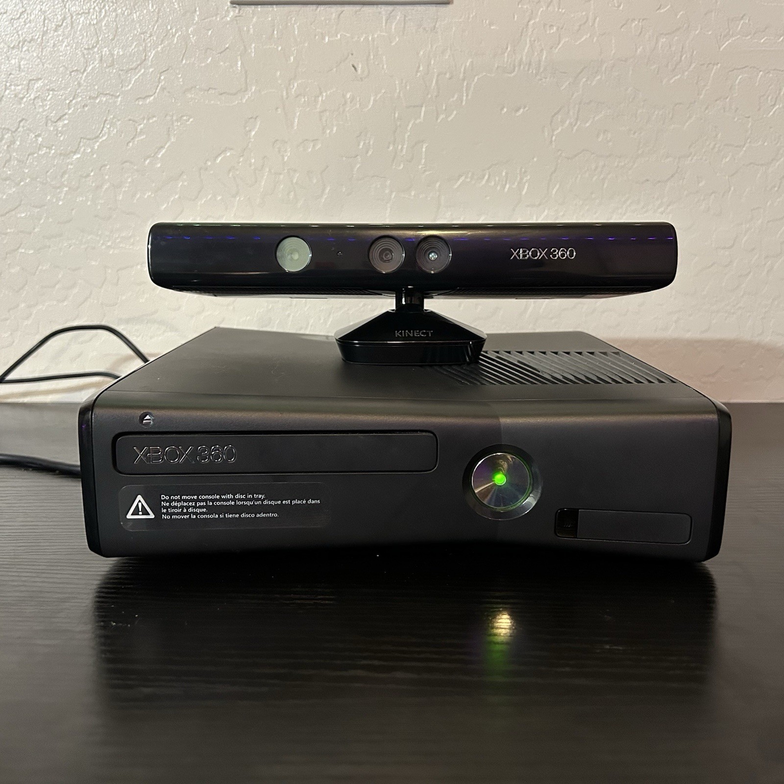 Microsoft Xbox 360 S Black Console 20 GB w/ Kinect Sensor HDMI 1080p NTSC