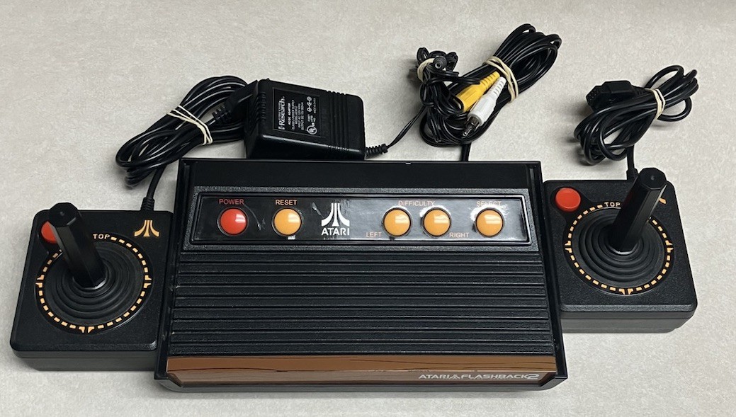 Atari Flashback 2 Classic Game Console 40 Built in Games 2 Controllers
