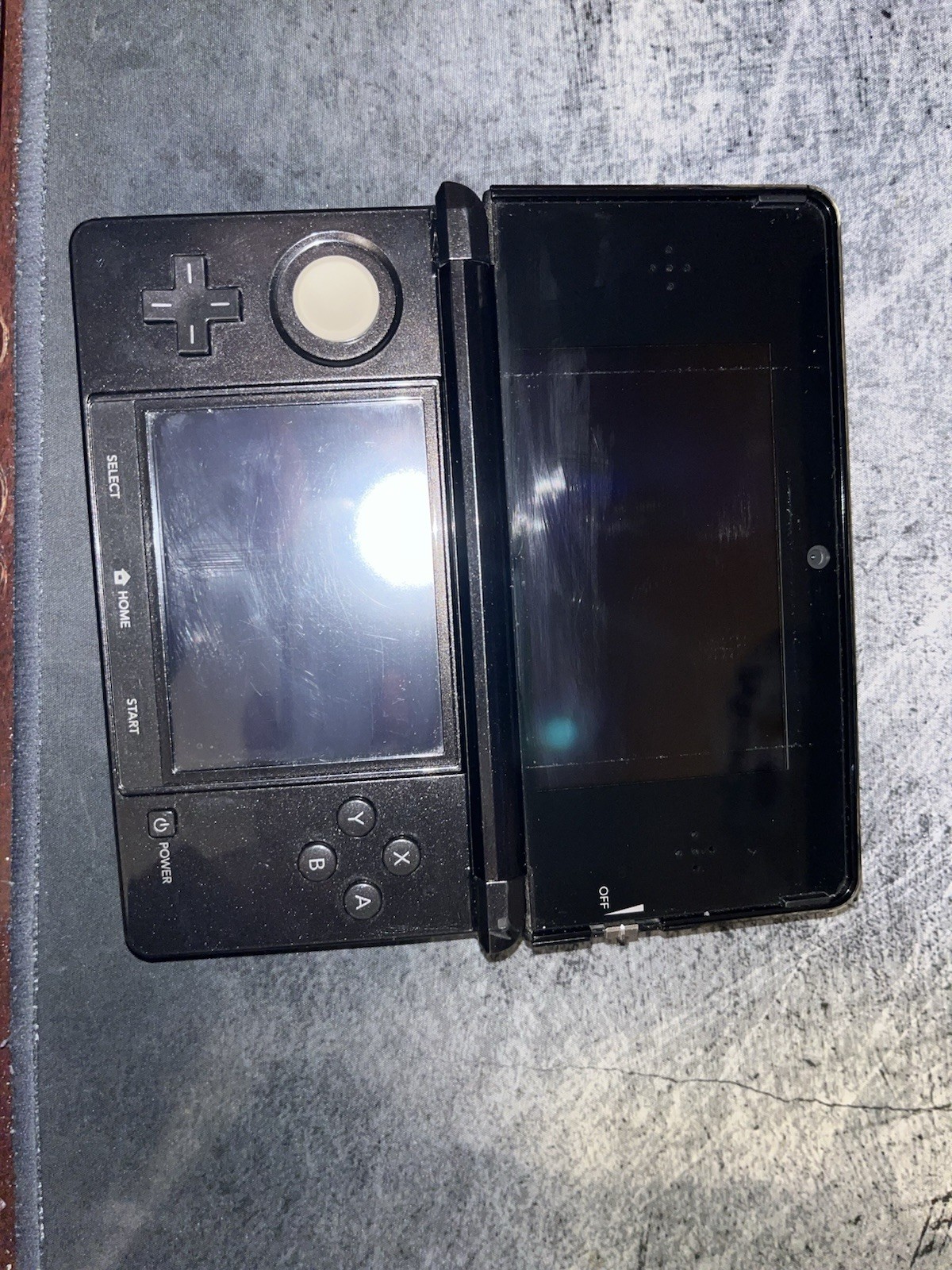 Nintendo 3DS Cosmo Black W/ Charger