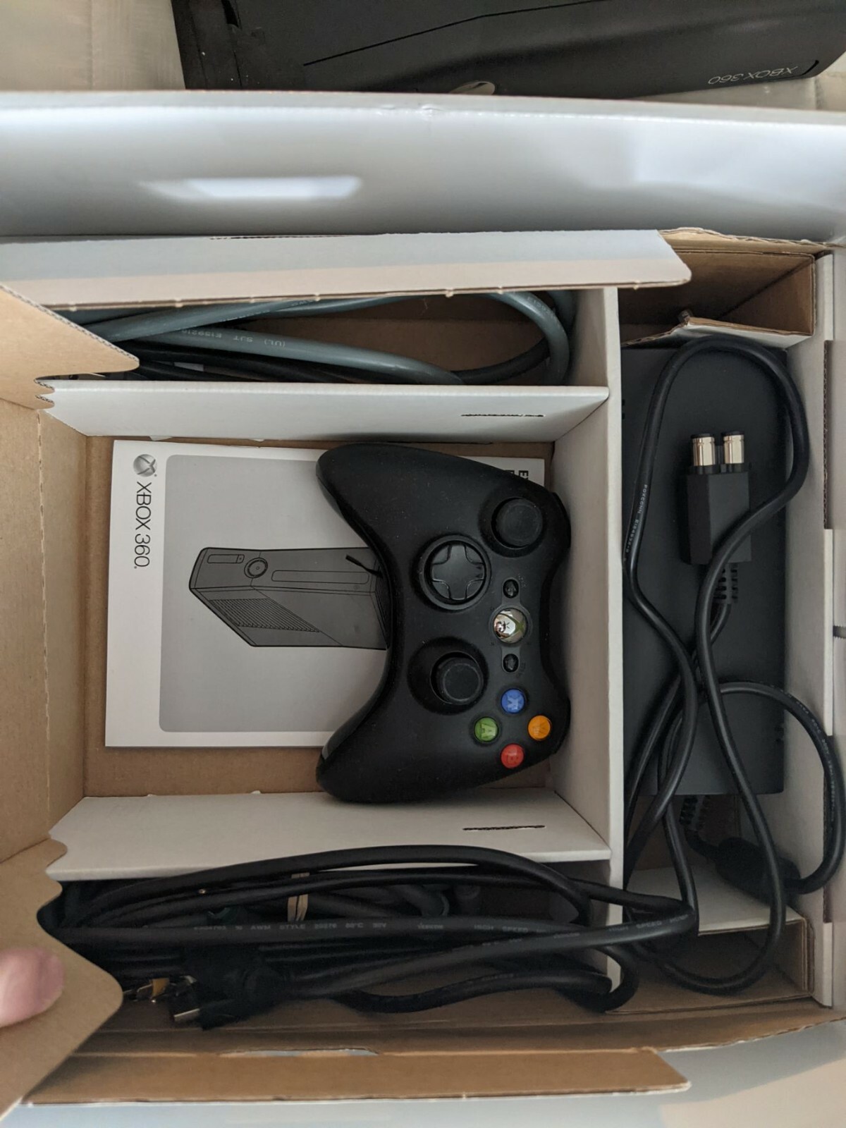 Microsoft Xbox 360 S 4GB Black Console with games