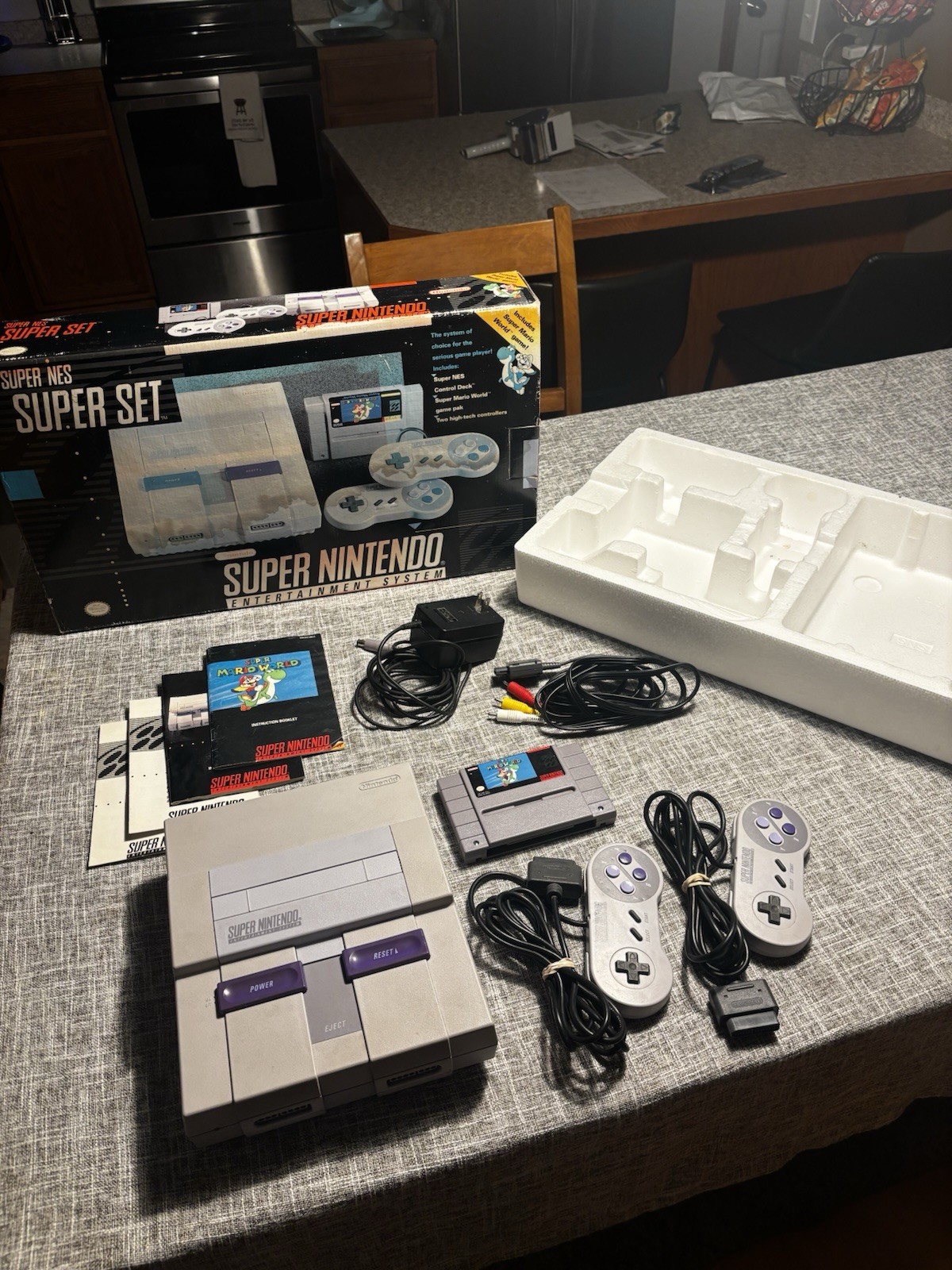 Nintendo Super NES Super Set Console with Super Mario World Complete In Box